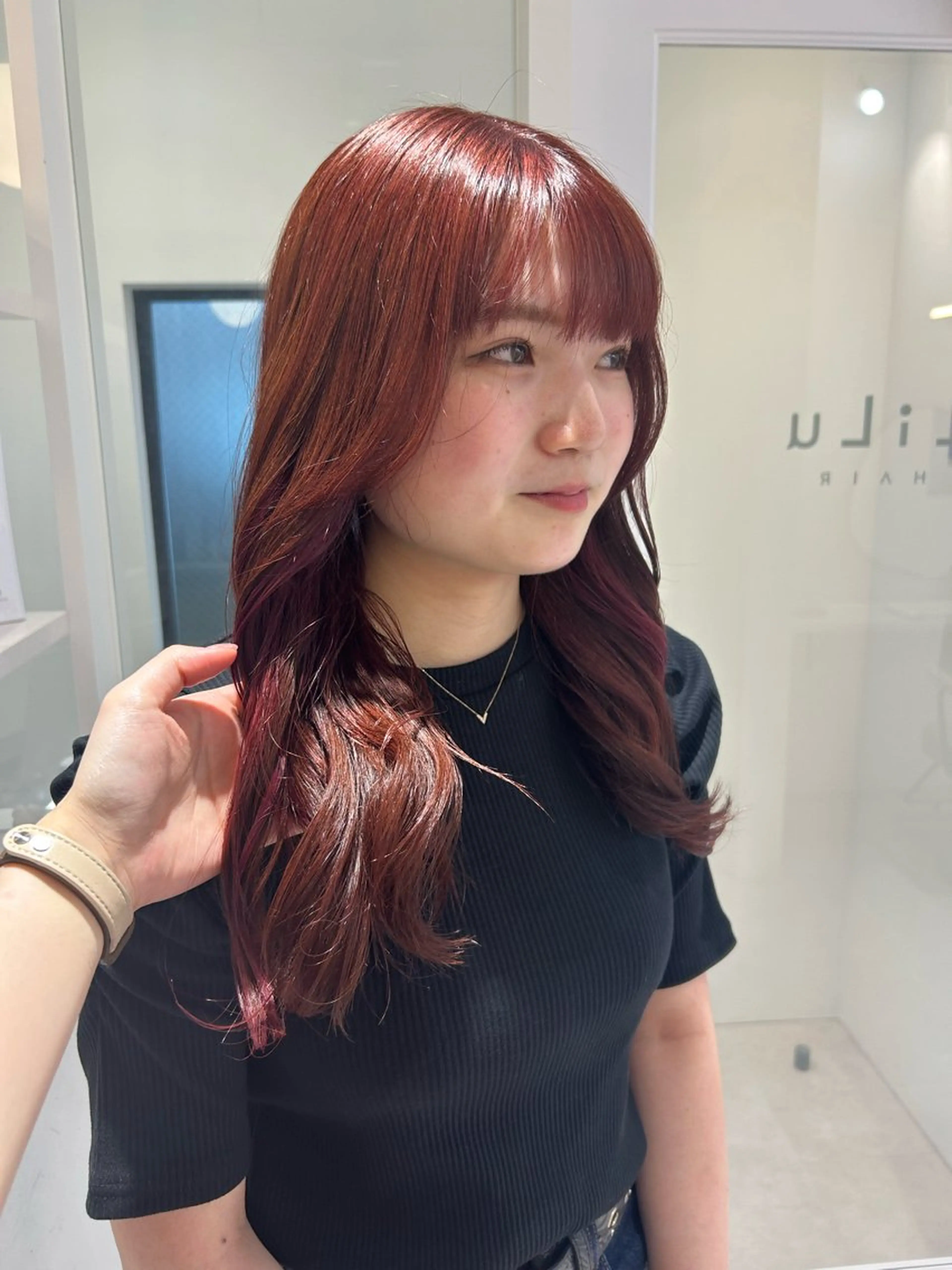 ロング カラー チアキ ジュリのヘアスタイル