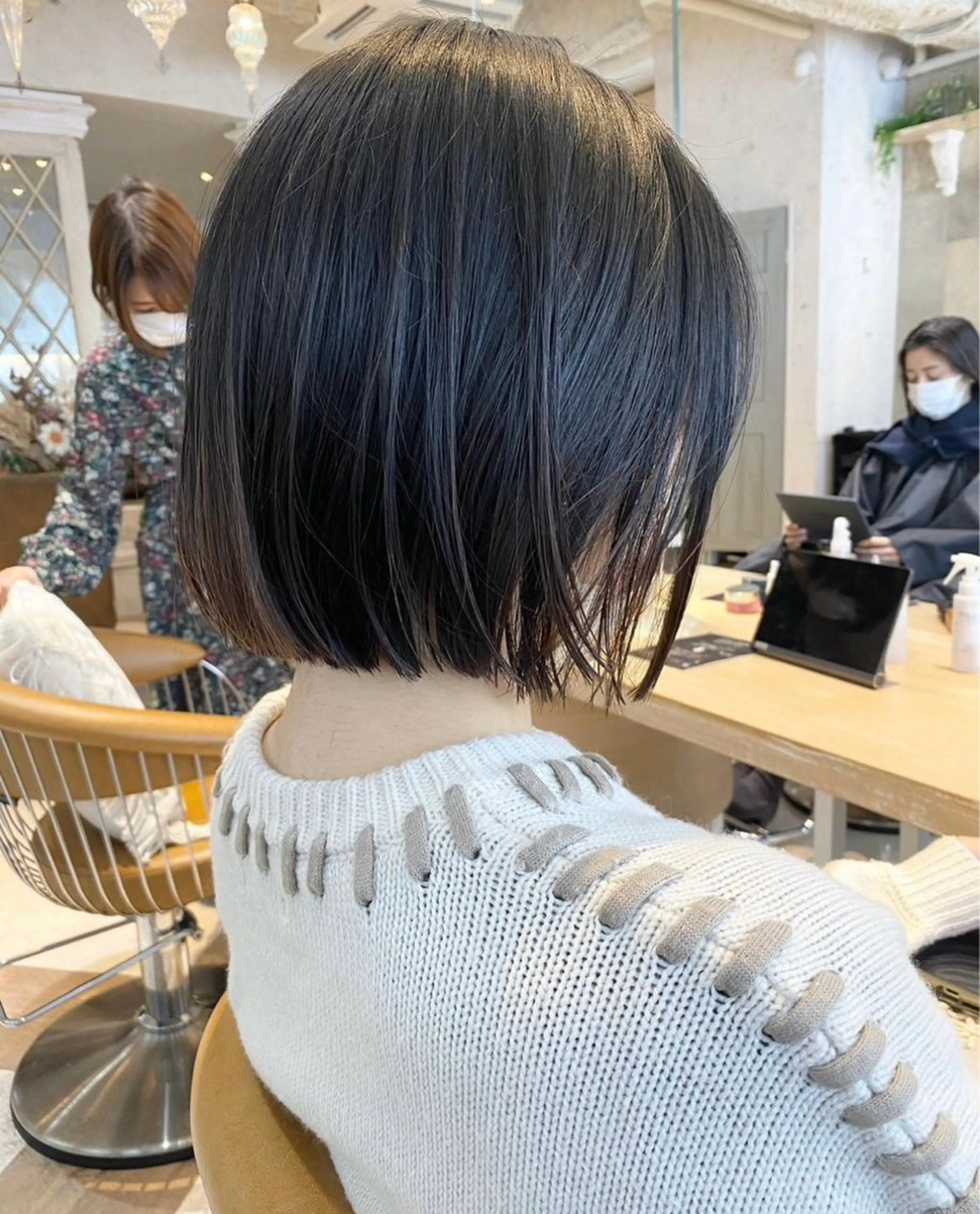 ショート カラー ❤️ブリーチなし💚 ダブルカラー平野実花のヘアスタイル