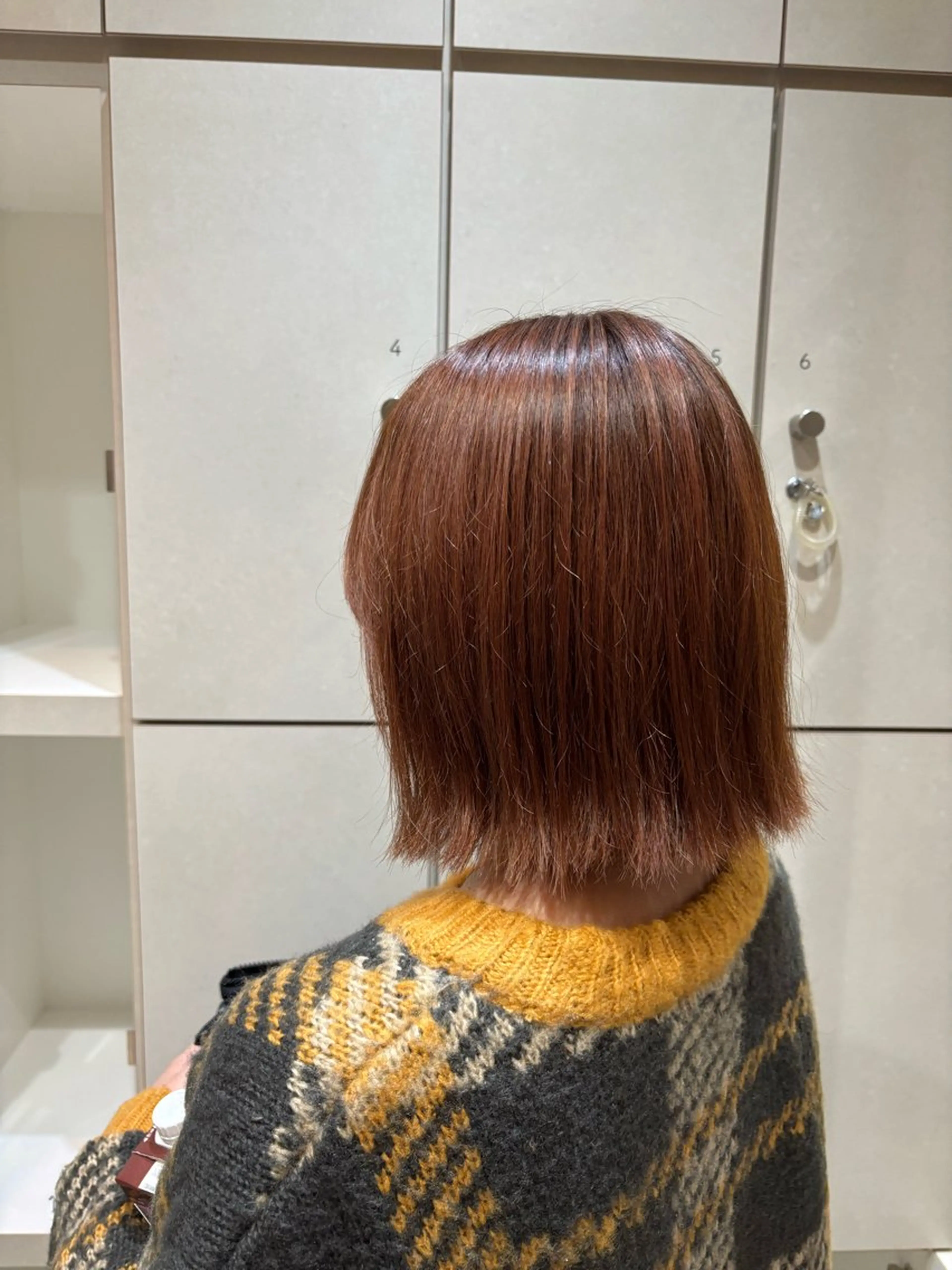 ショート カラー 切りっぱなしボブ ブリーチ ブラウンカラー グラデーションカラー イルミナカラー ボブ/ショート/金田 夏葵のヘアスタイル