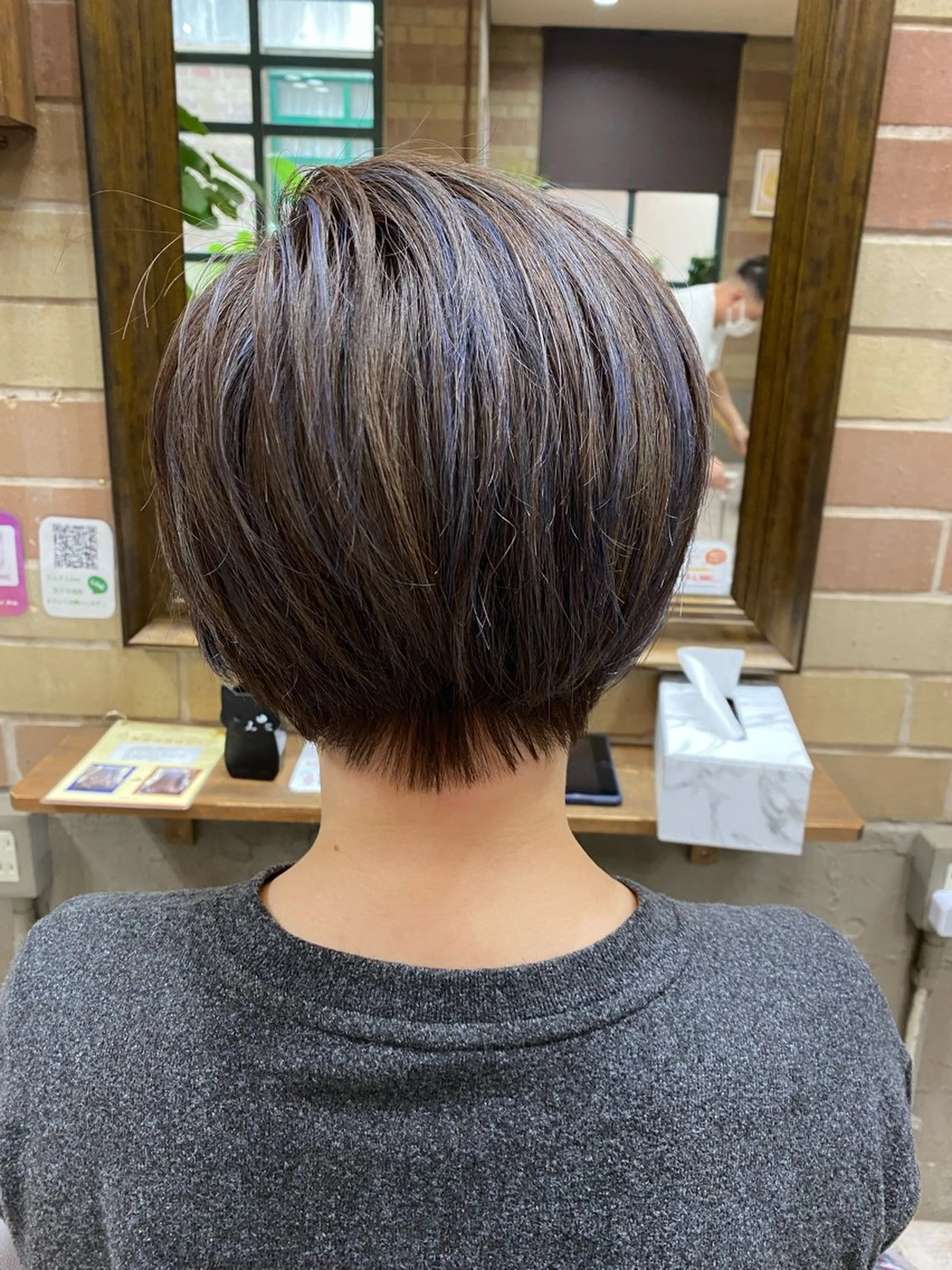 ショート アッシュ ハイライト ヘアメイクエルテ Yukikoのヘアスタイル
