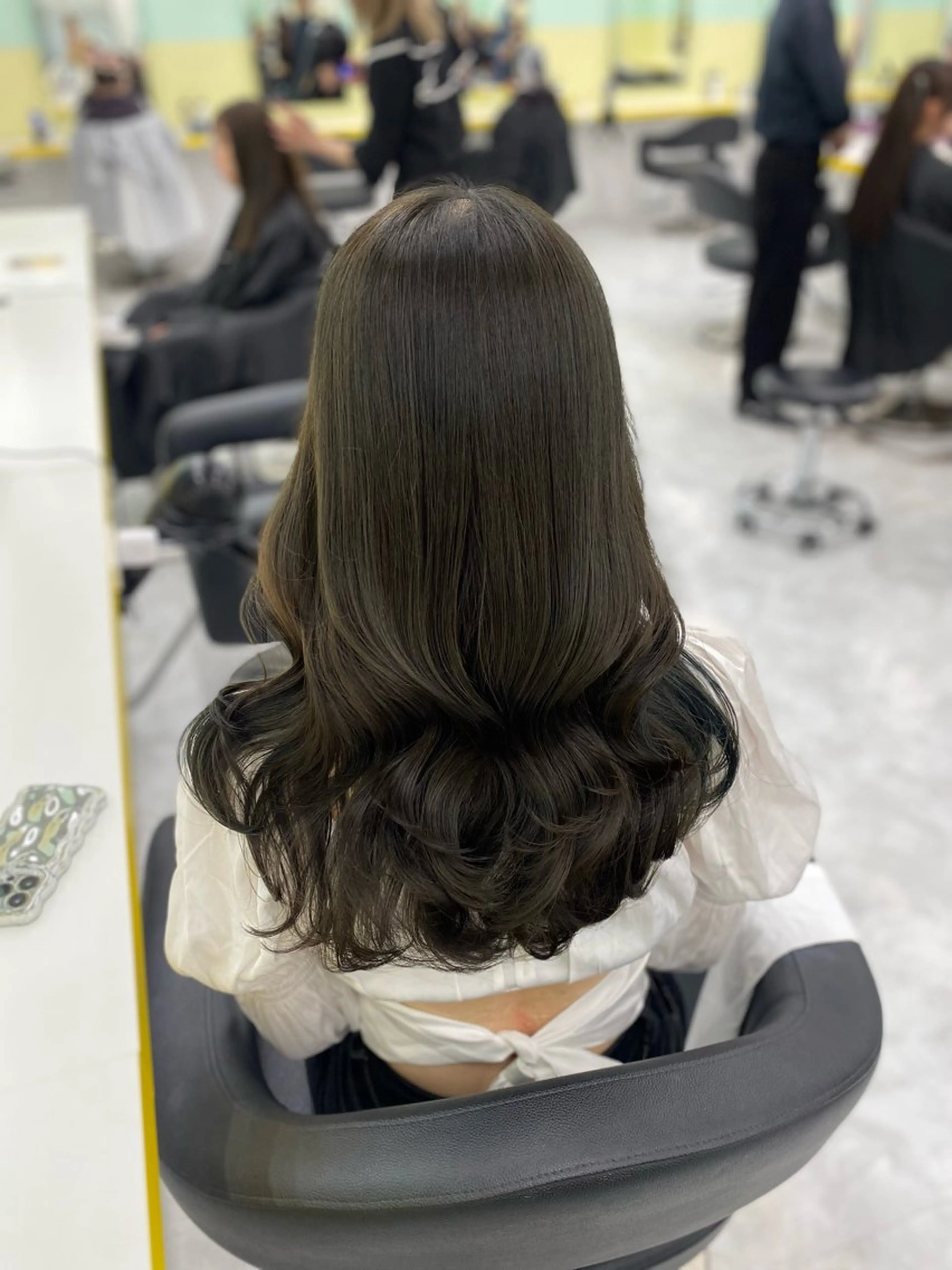 セミロング カラー パーマ ヘアアレンジ メンズ キッズ グレージュ オリーブグレージュ オリーブグレー ヘアカラー Lumo所属・💖横浜ブリーチなし 💖MIHOのヘアスタイル