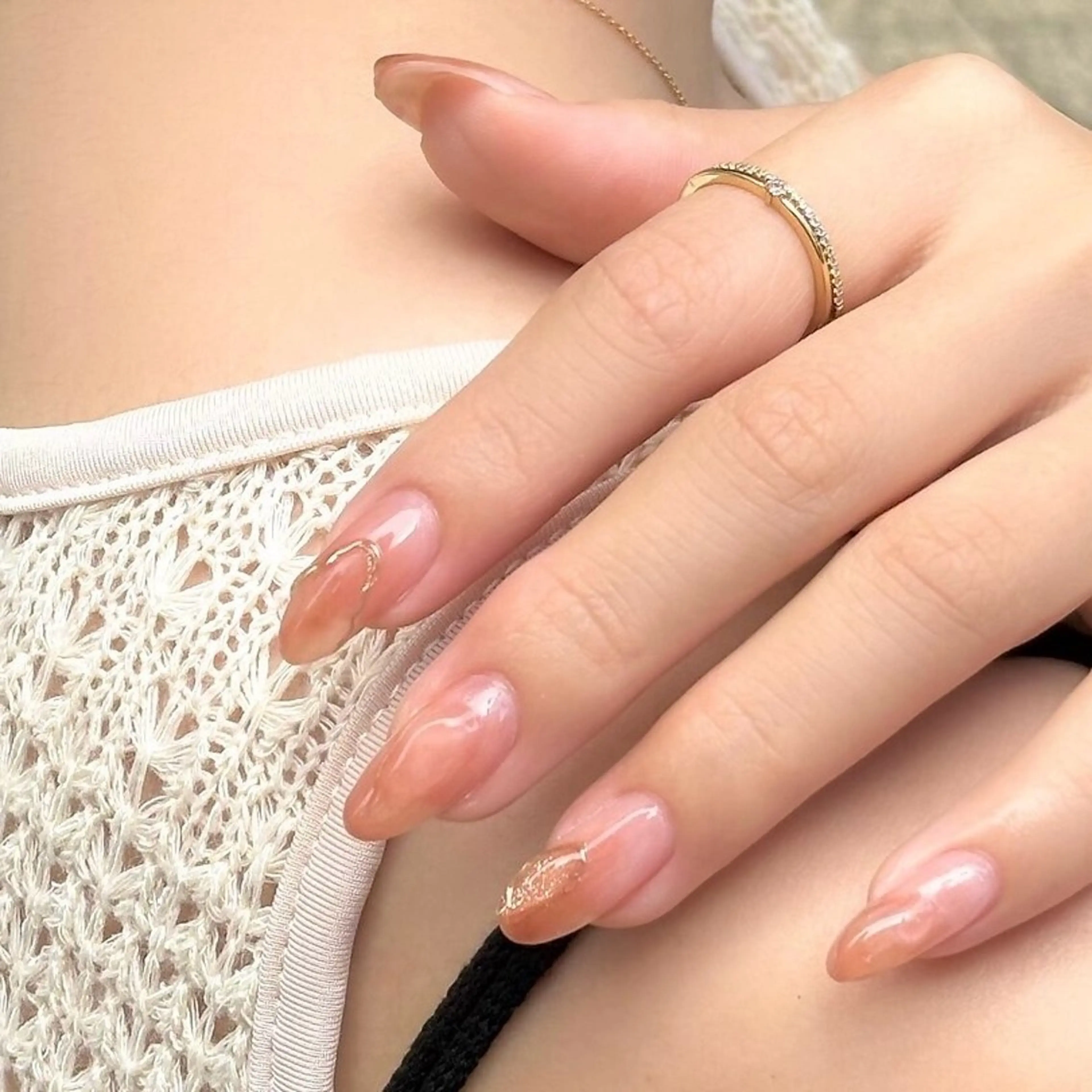 ネイル ニュアンスネイル aoi .のネイルデザイン