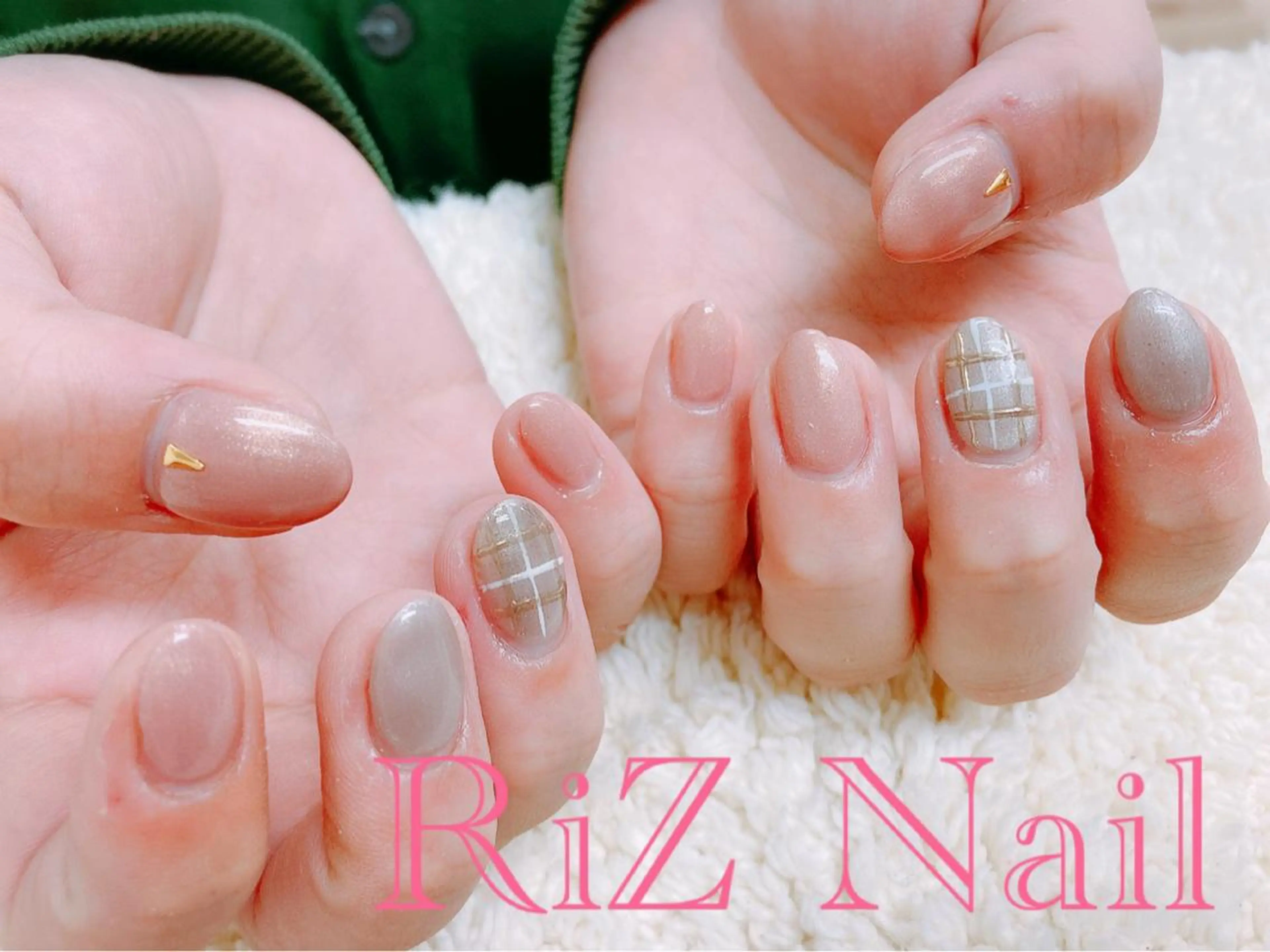 ネイル シンプルネイル RiZ nail salonのネイルデザイン