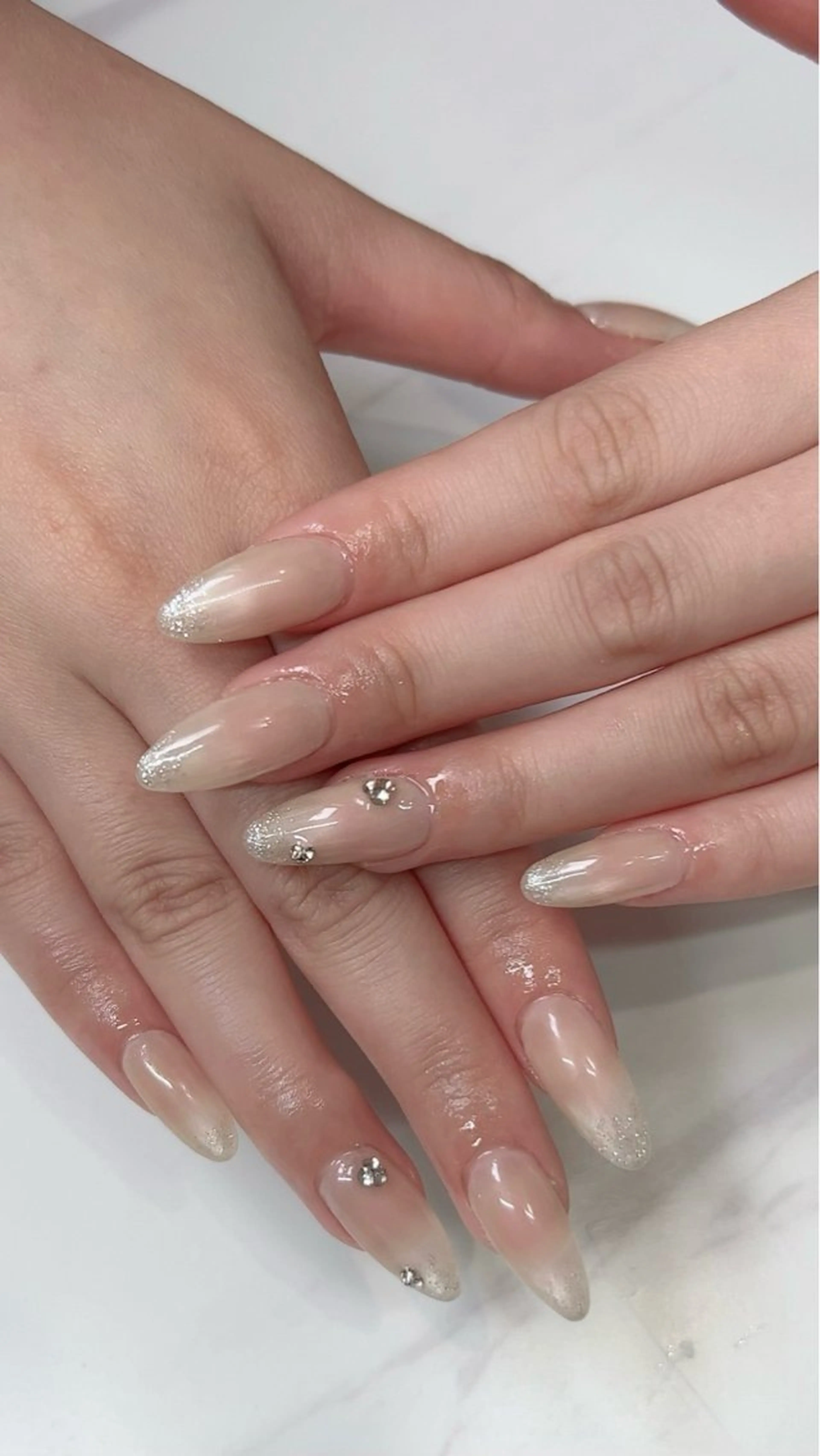 ネイル 冨田 彩乃のネイルデザイン