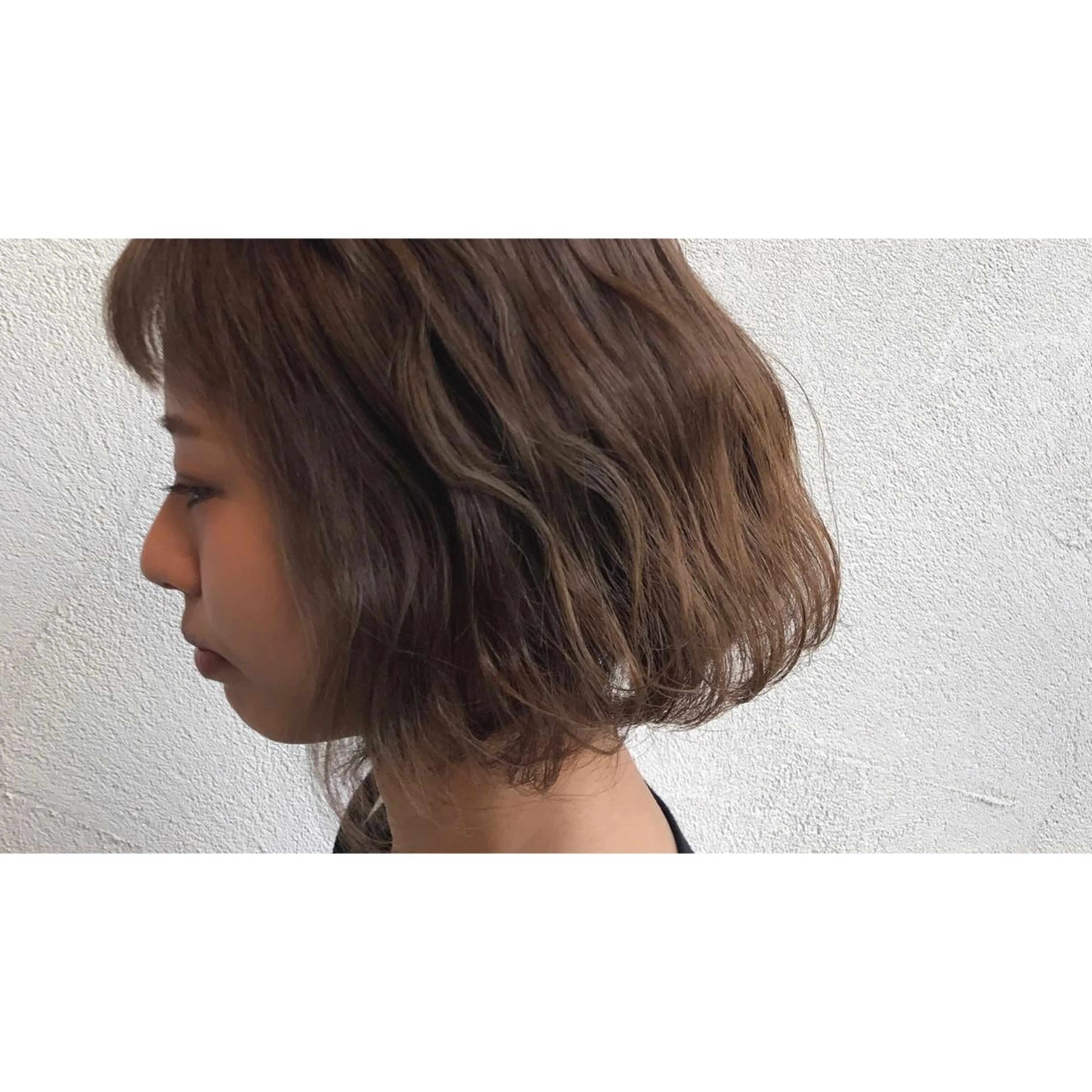 カラー 山下 襟華のヘアスタイル