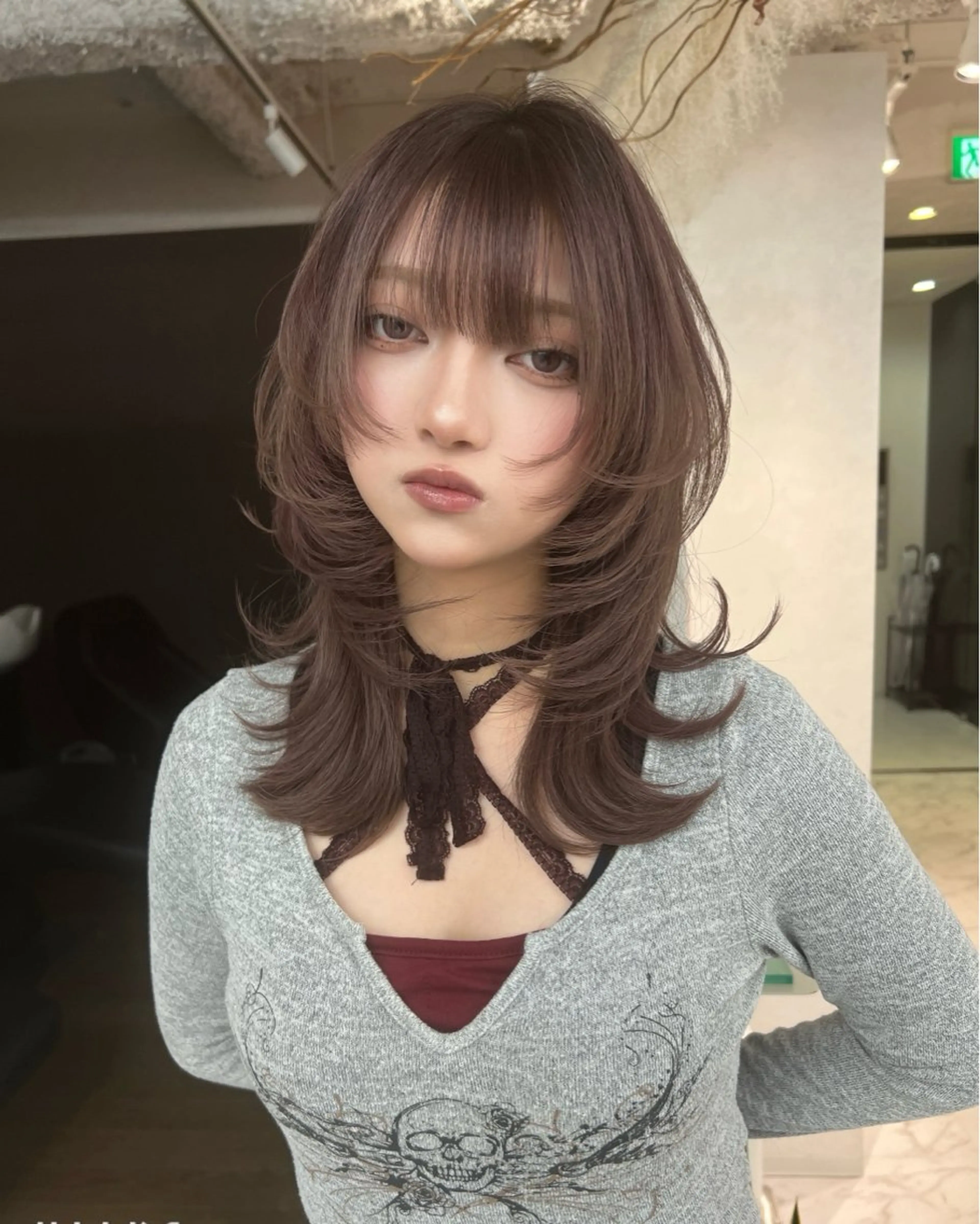 セミロング ブリーチ/ウルフ ハッシュカット/石山のヘアスタイル