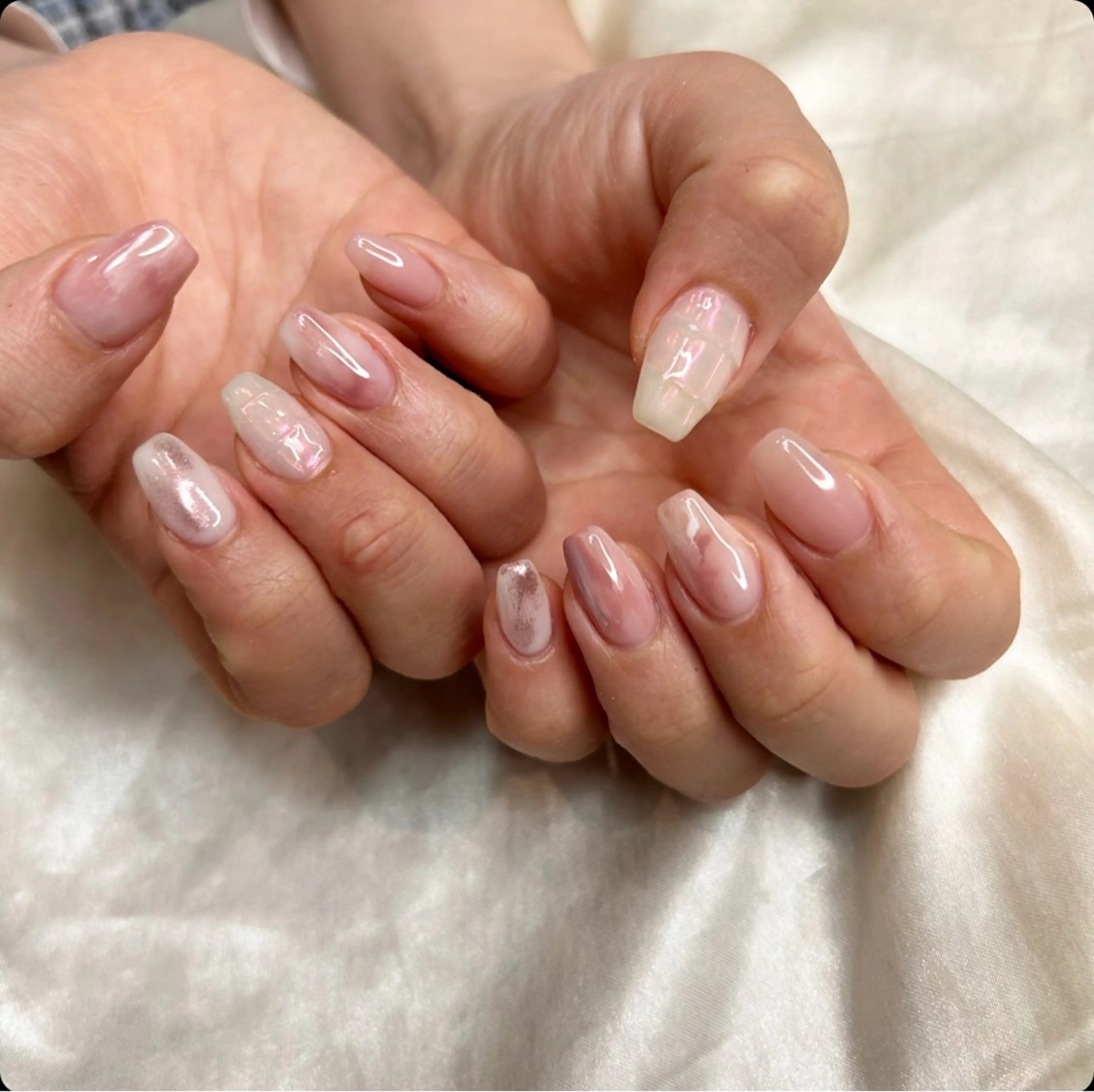 ネイル ハンドネイル 西岡 杏のネイルデザイン