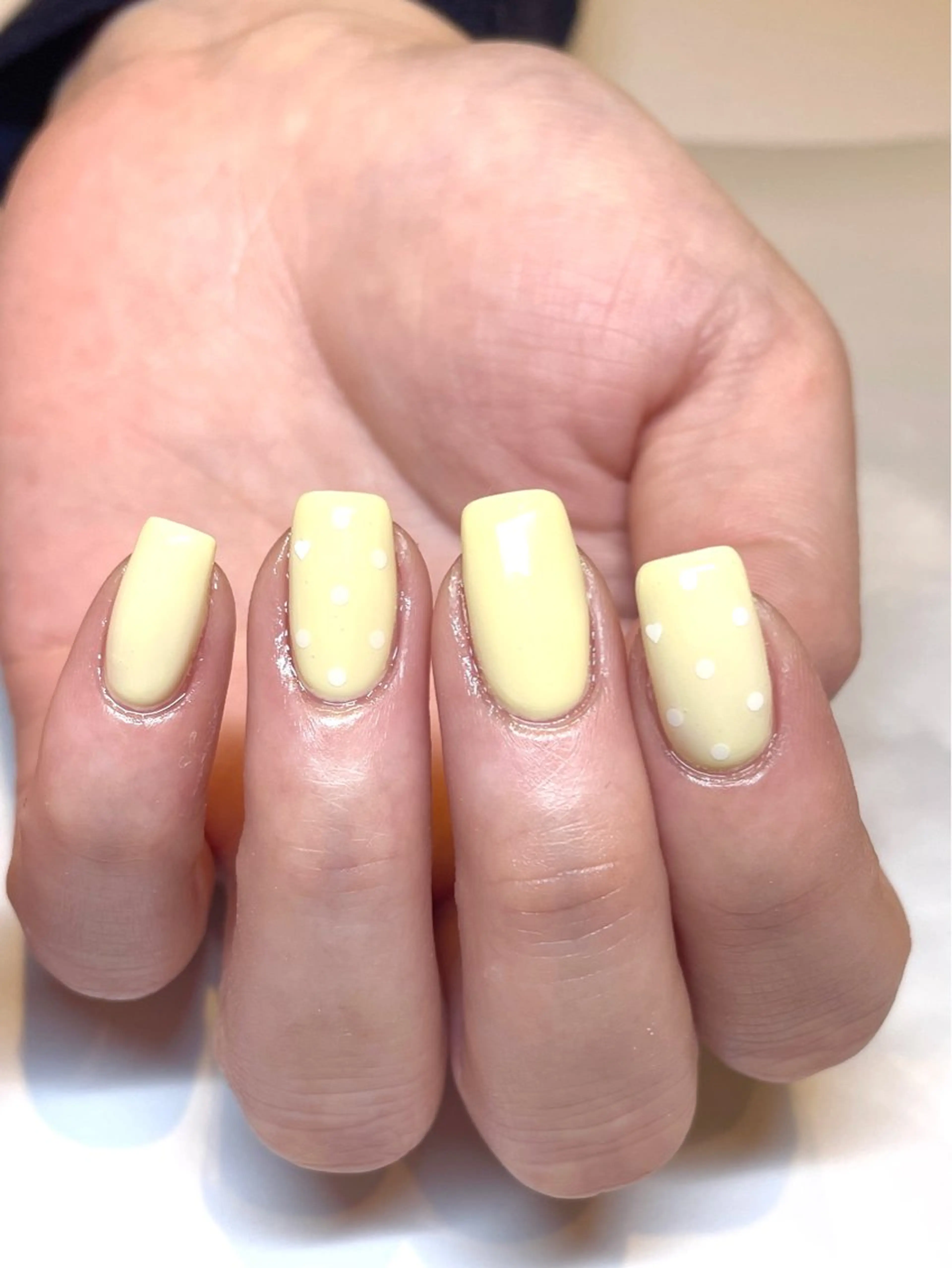 ネイル ハンドネイル Rika🌼 シンプル•マグネットのネイルデザイン