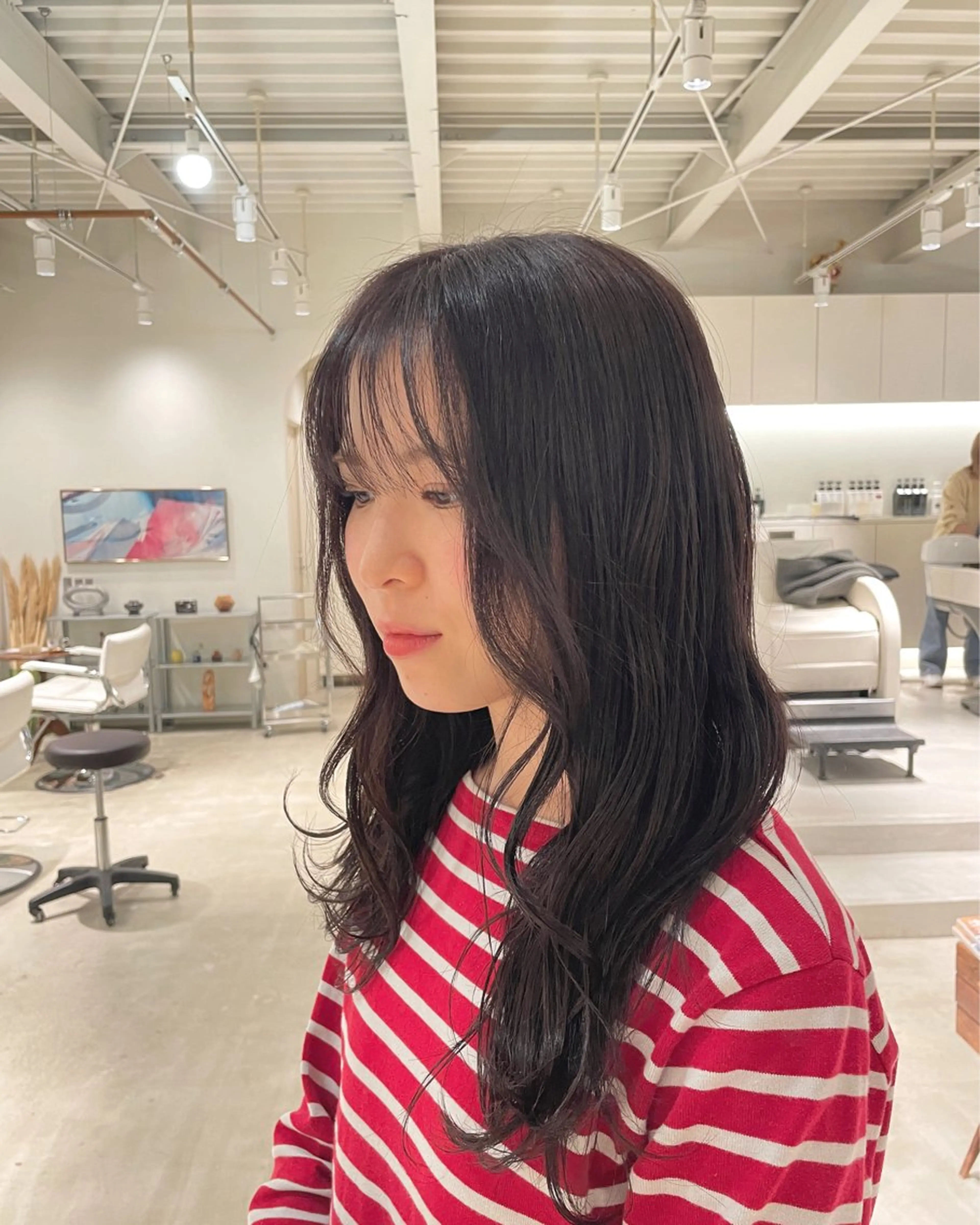 セミロング 安西 香利奈のヘアスタイル