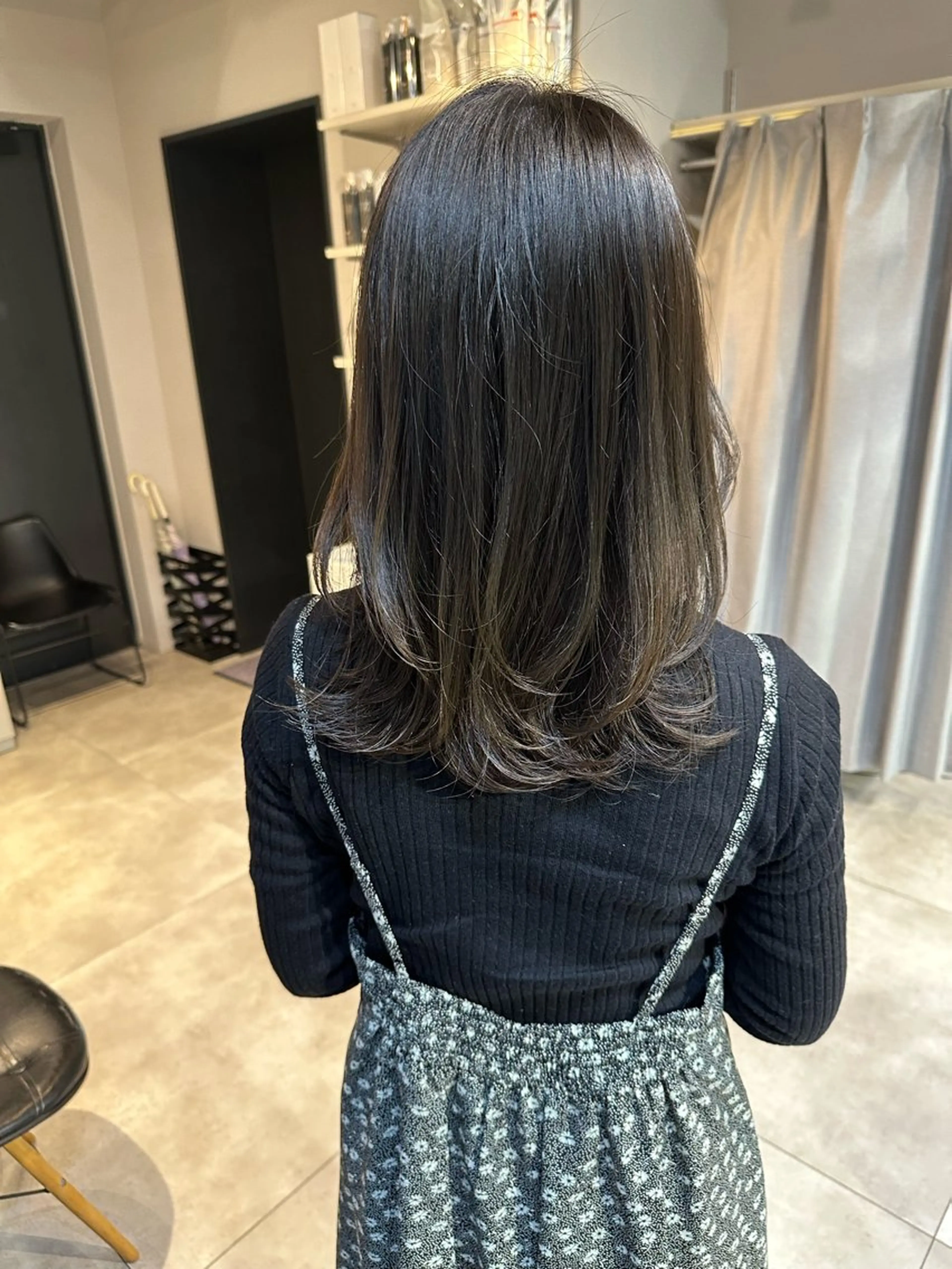 ミディアム カラー ミディアムパーマ ハイライトカラー インナーカラー ハイライト 髪質改善 カット ヘアカラー トリートメント 透明感カラー/ボブ /佐藤伶のヘアスタイル