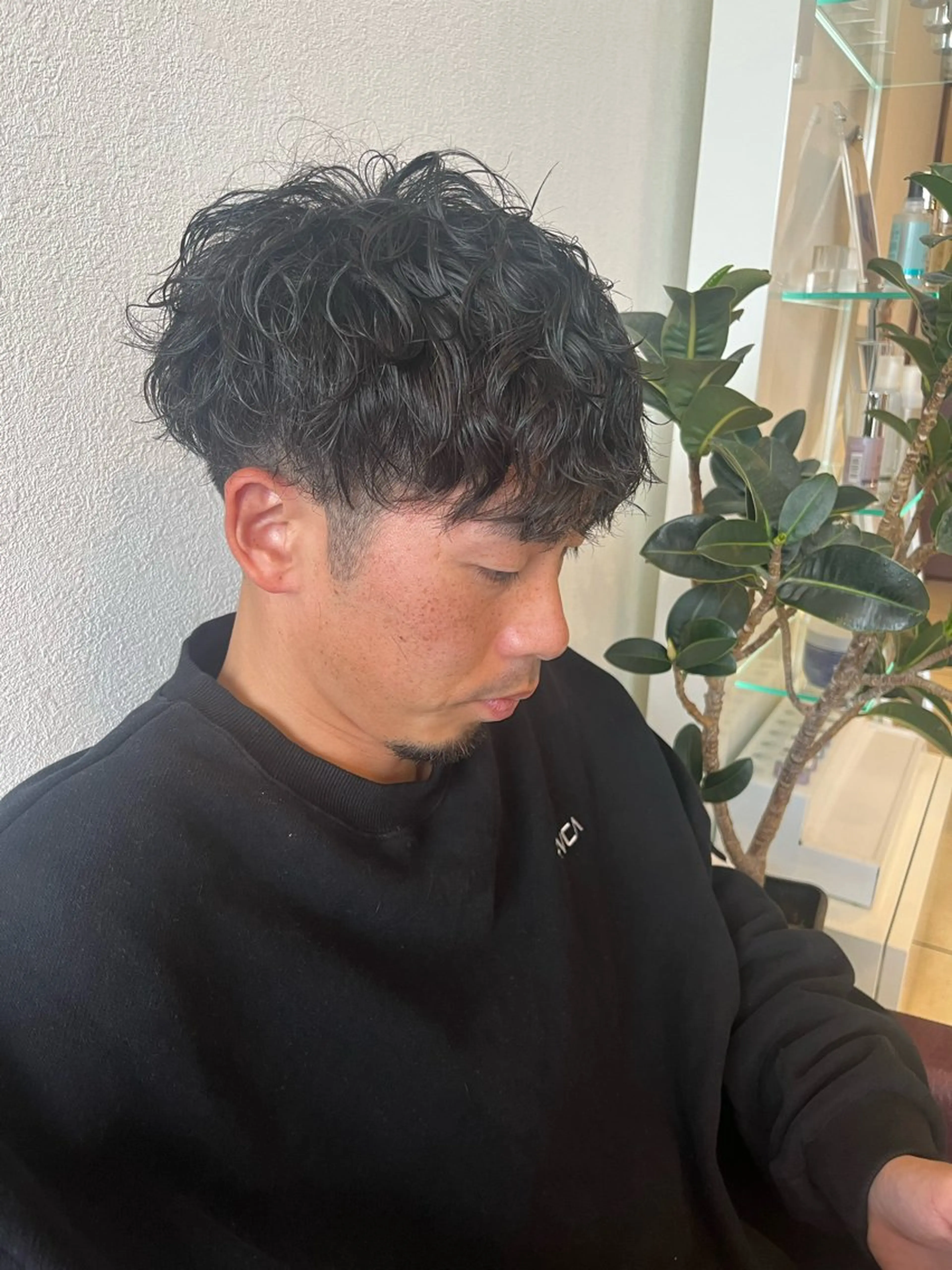 パーマ メンズ 柔らかい艶暖色 レイヤー🫧姫汝のヘアスタイル