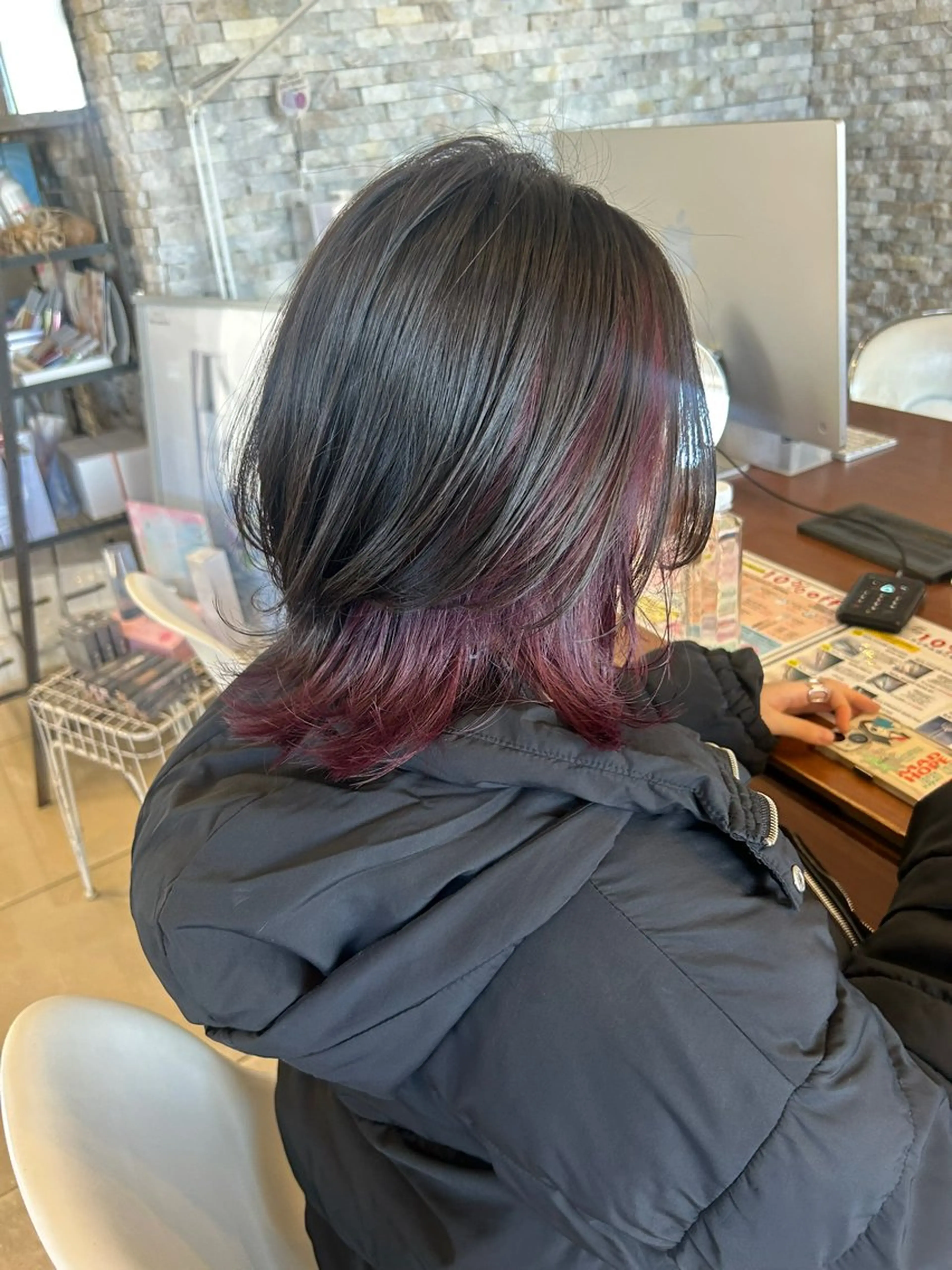 ショート カラー 丸山 莉世のヘアスタイル