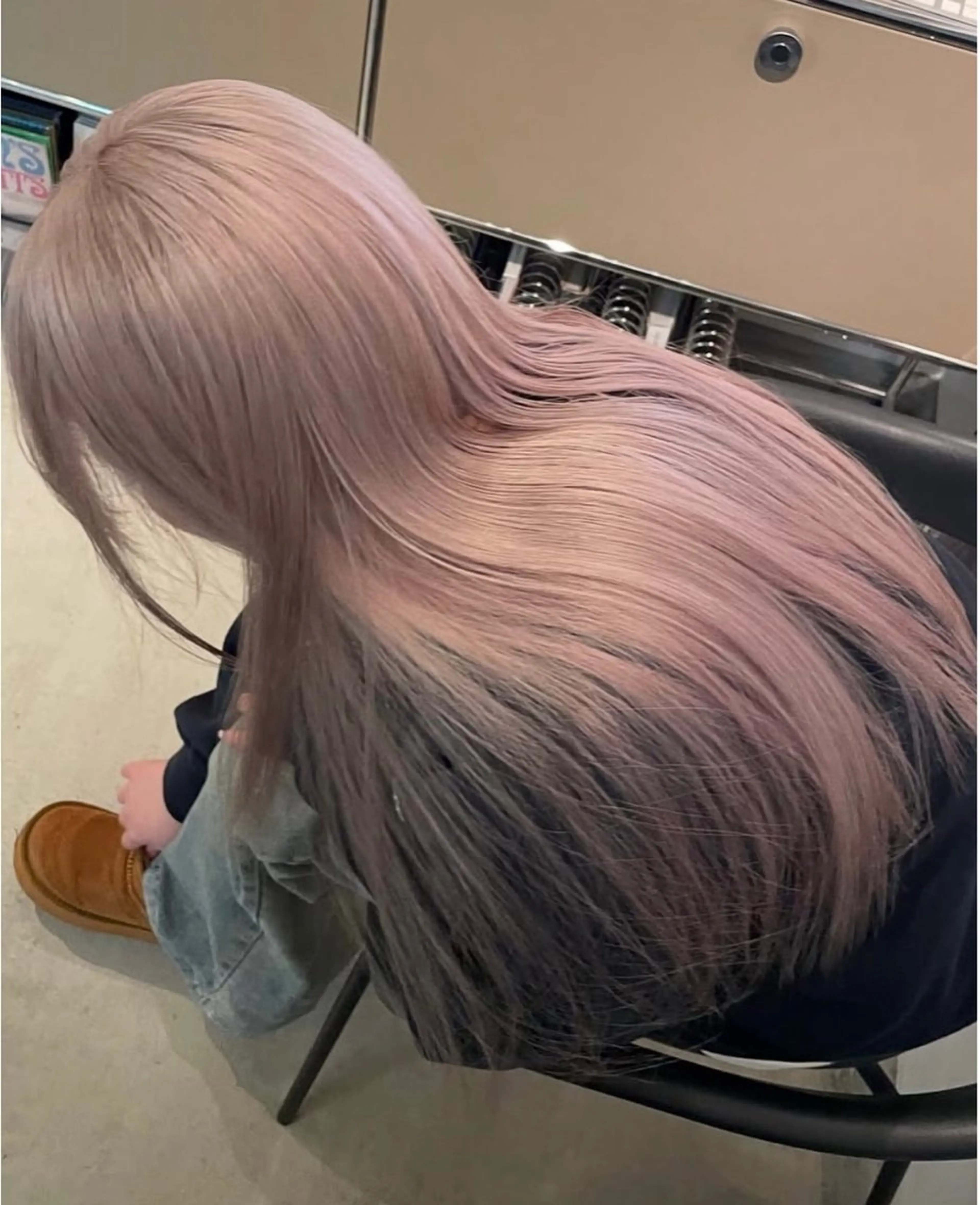 ロング ヘアカラー カヨコ/ハイトーン /透明感カラーのヘアスタイル