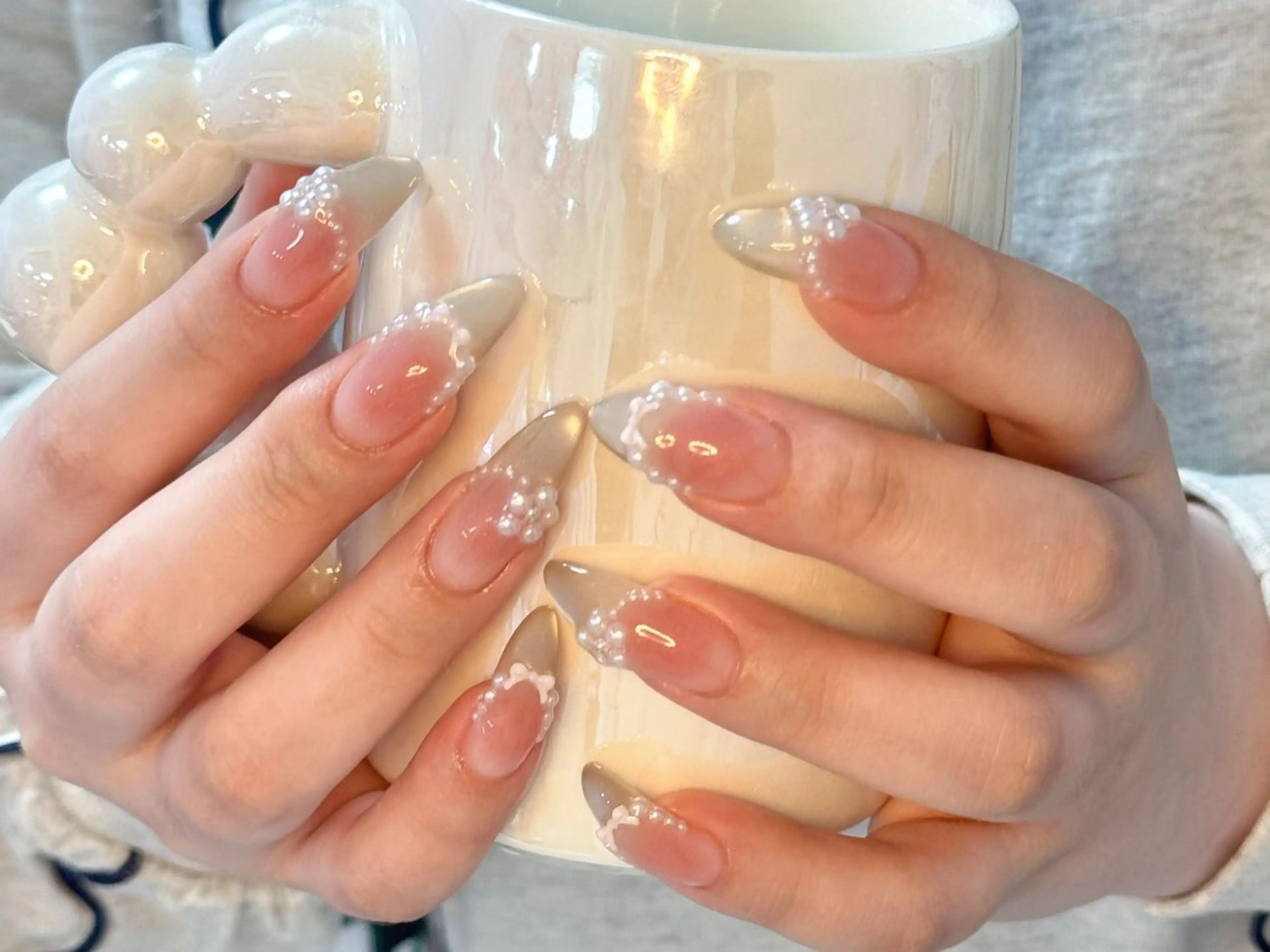 ネイル アートネイル オーロラネイル チークネイル フレンチネイル ガラスフレンチ ハンドネイル 🎀🎀YooLi Nail Salonのネイルデザイン