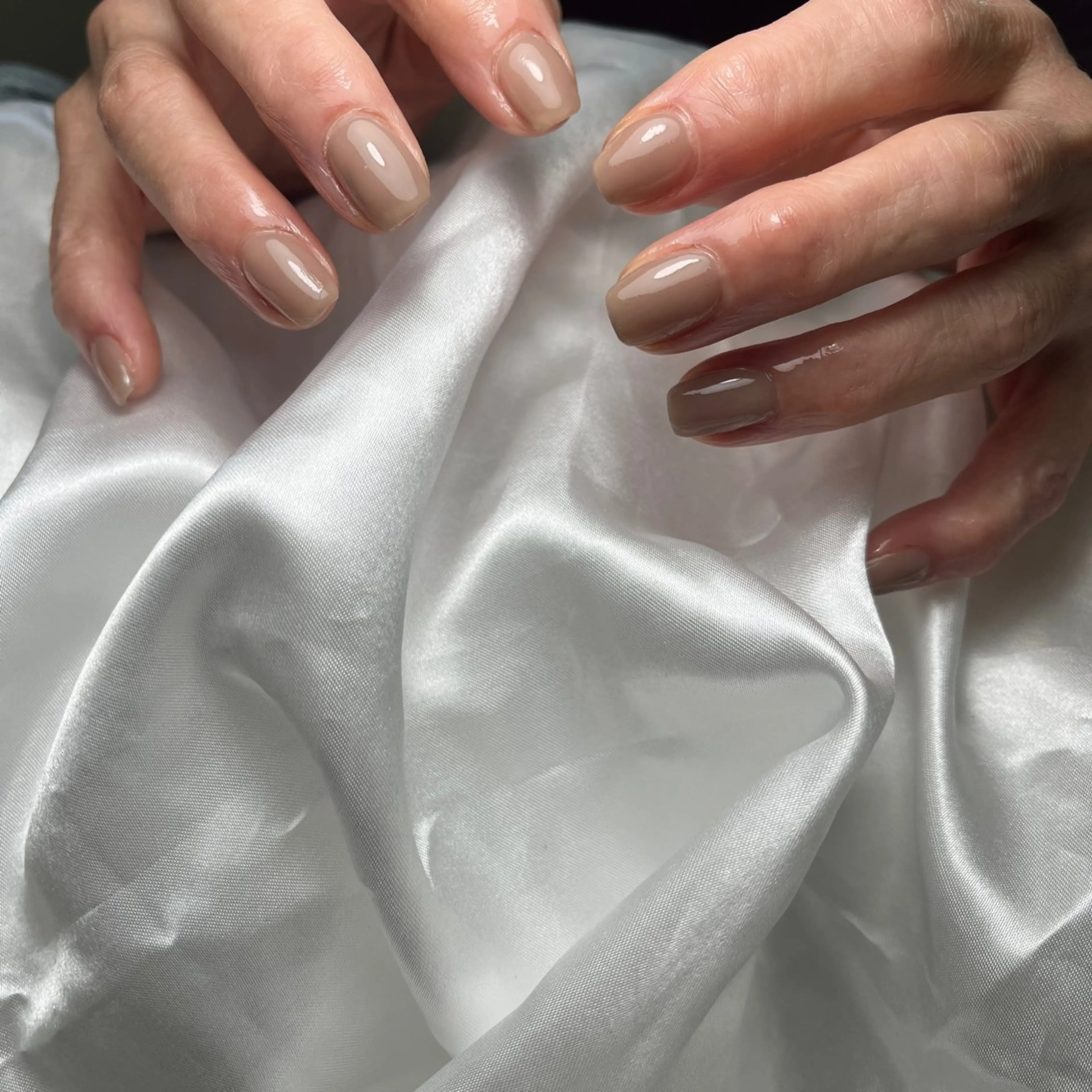 ネイル アートネイル グリーン ハンドネイル nail slow.のネイルデザイン