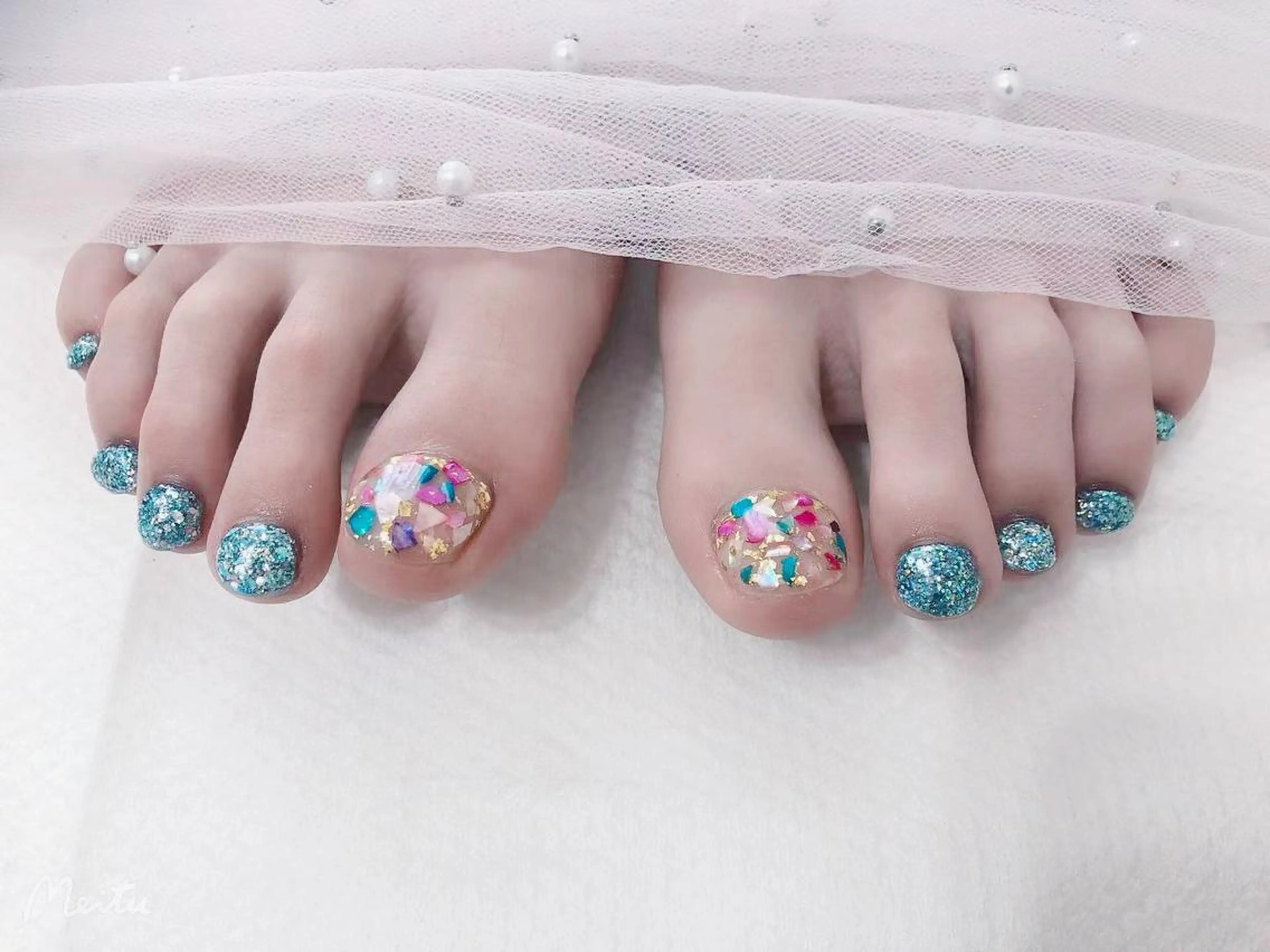 ネイル フットネイル マジック ミラーのネイルデザイン