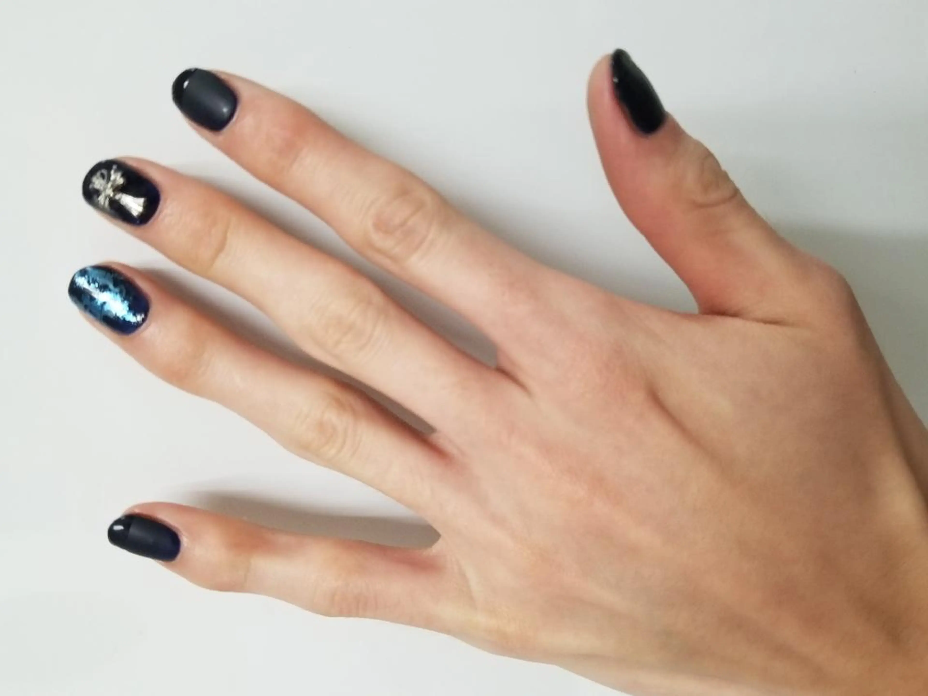 ネイル SALOWIN栄 高須大貴のヘアスタイル