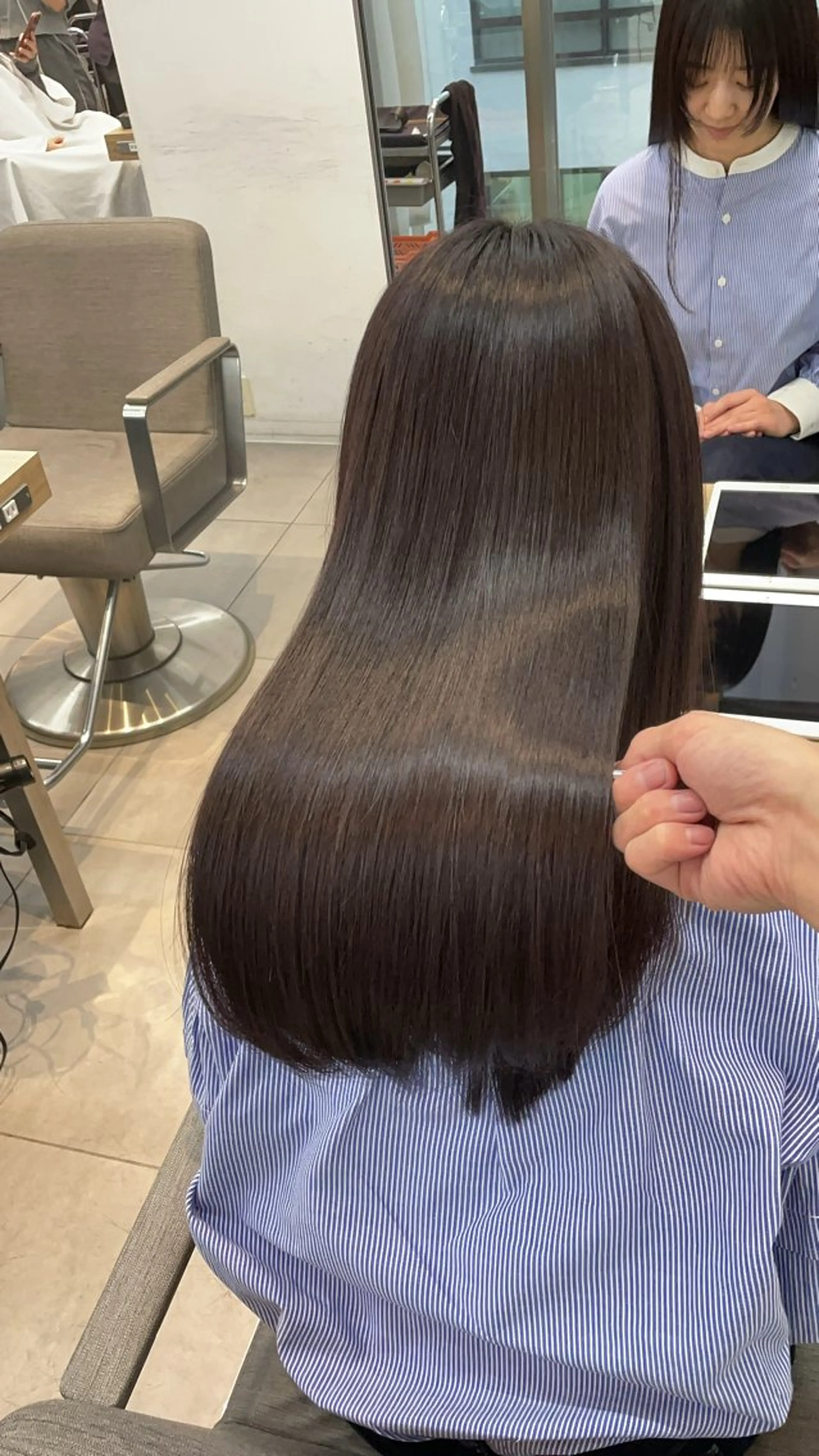 ロング ヘアカラー 縮毛矯正 トリートメント ✨髪質改善✨美髪 矯正🫧小泉のヘアスタイル