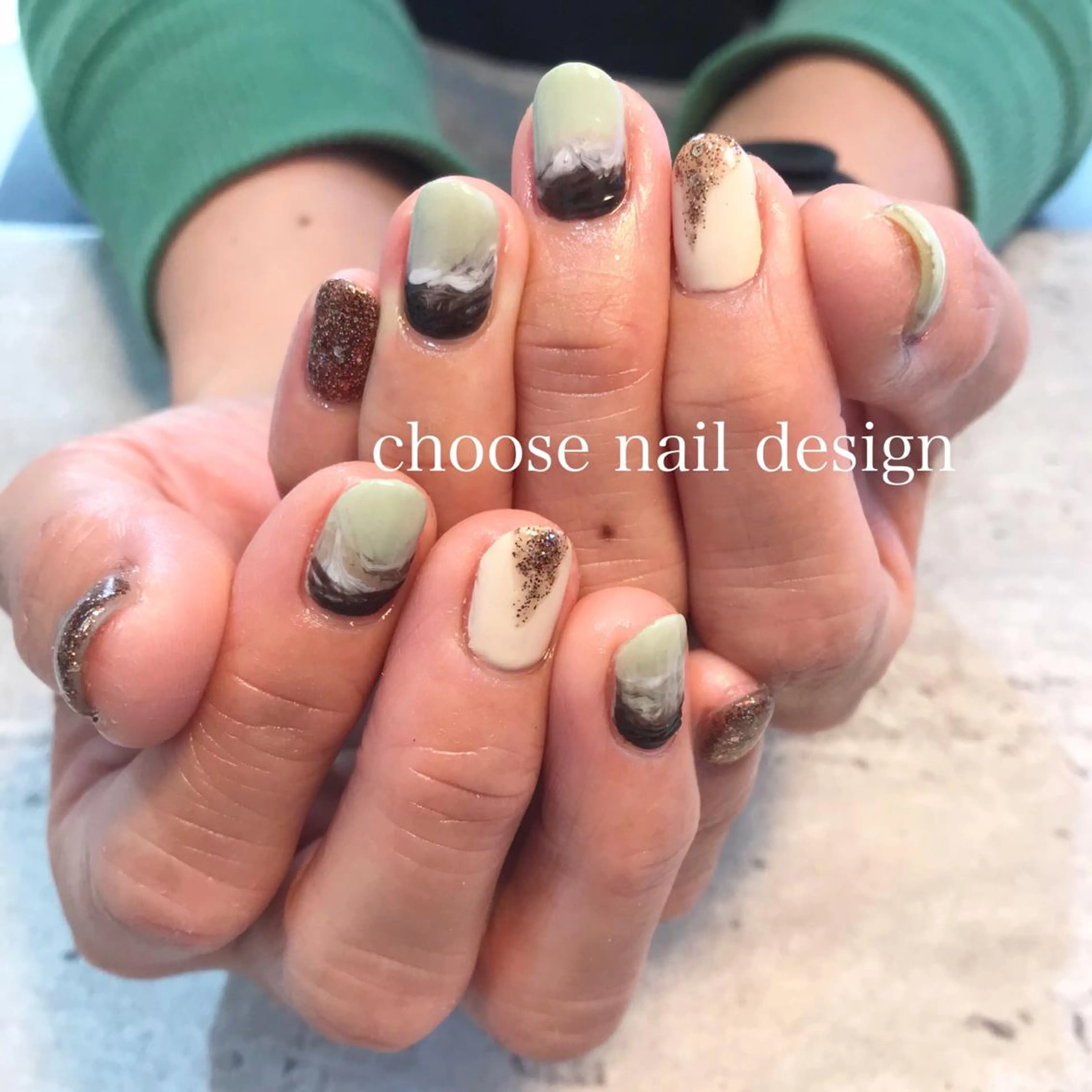 ネイル ピスタチオネイル バレンタイン choose naildesignのネイルデザイン