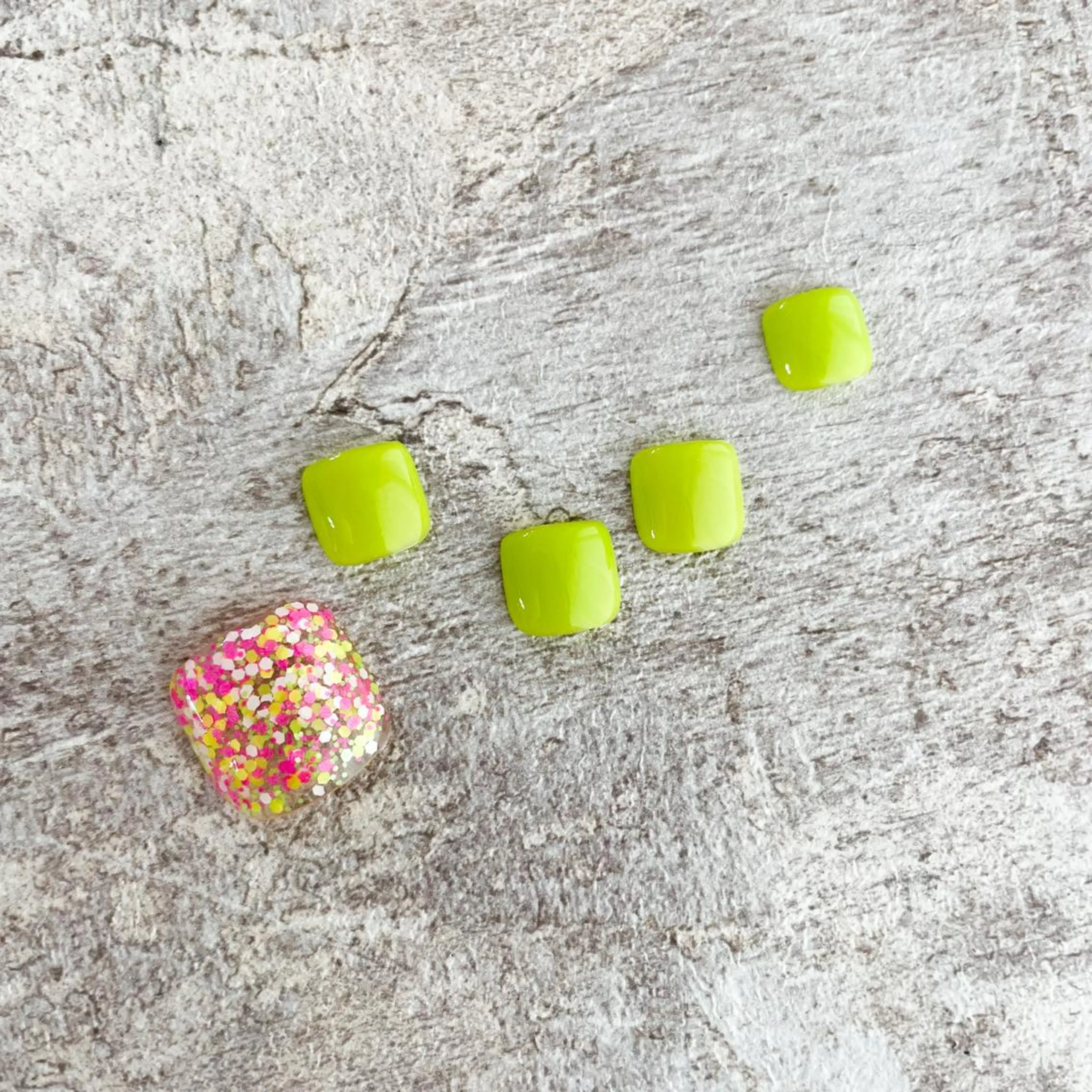 ネイル Tiary Nail Fのネイルデザイン