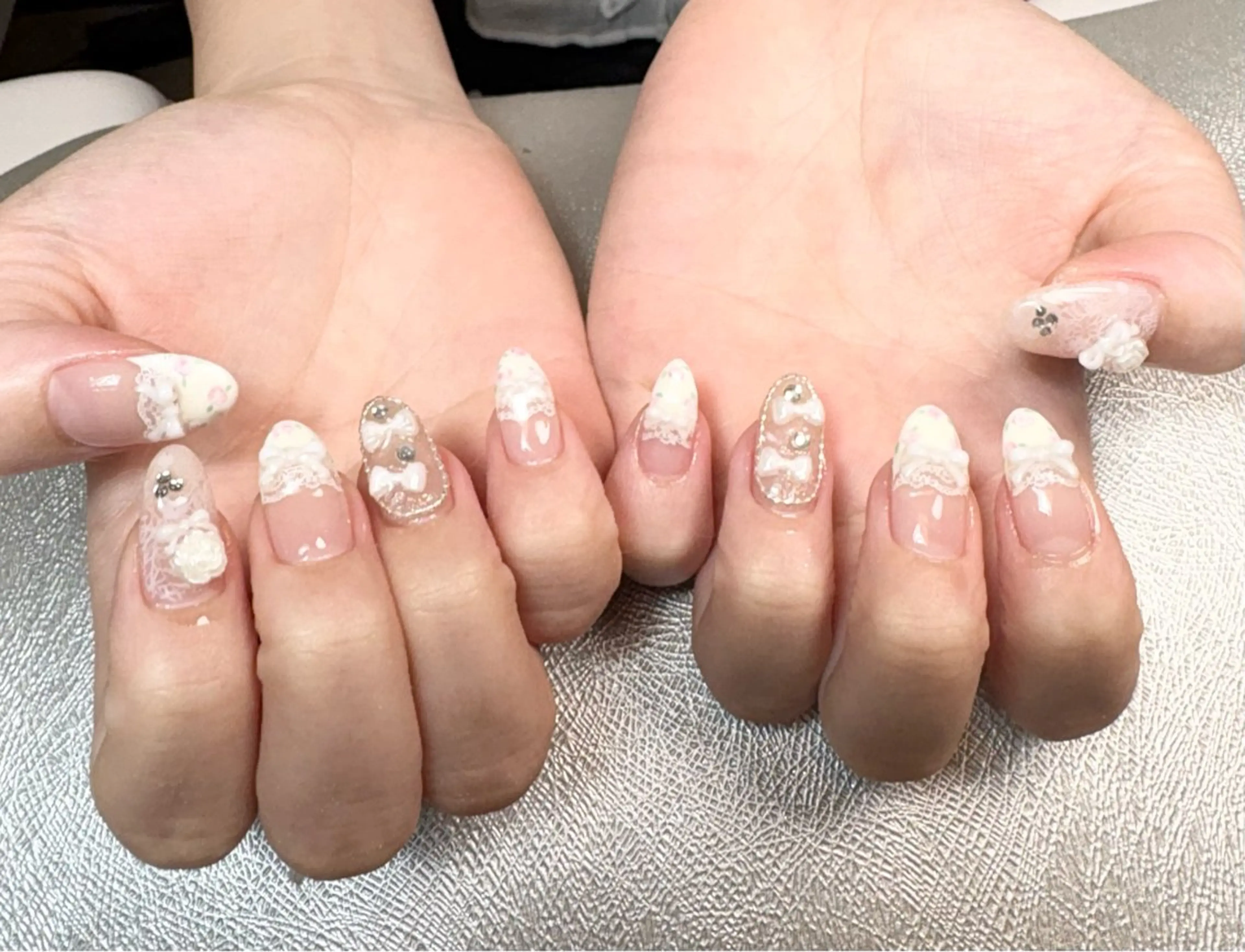 ネイル フレンチネイル レース ハンドネイル ✨韓国✨nail salonLumieのネイルデザイン
