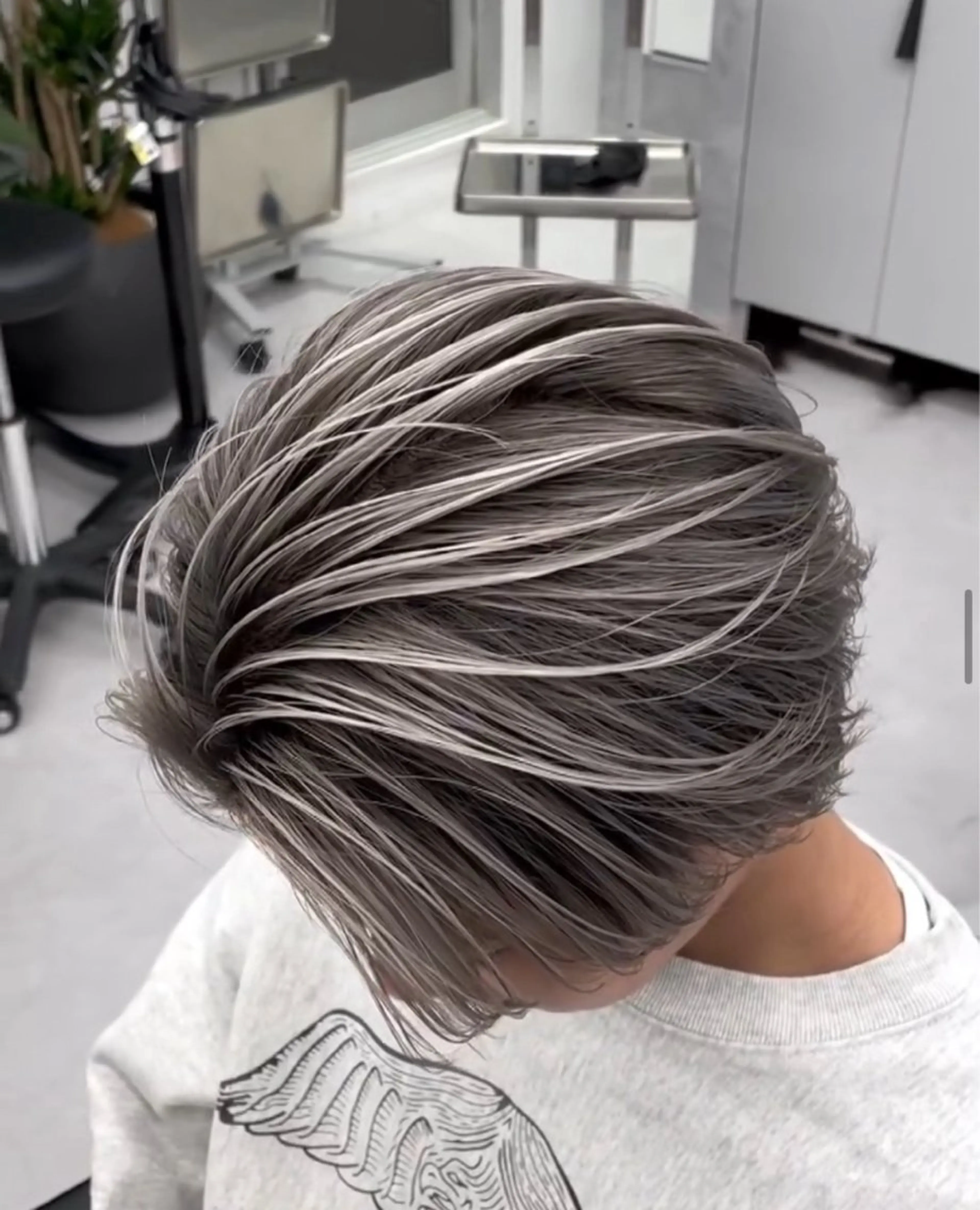 【🔥4月限定特別クーポン🔥 】メンズバレイヤージュ カット+ブリーチ+オンカラー+トリートメント🔥🔥の写真