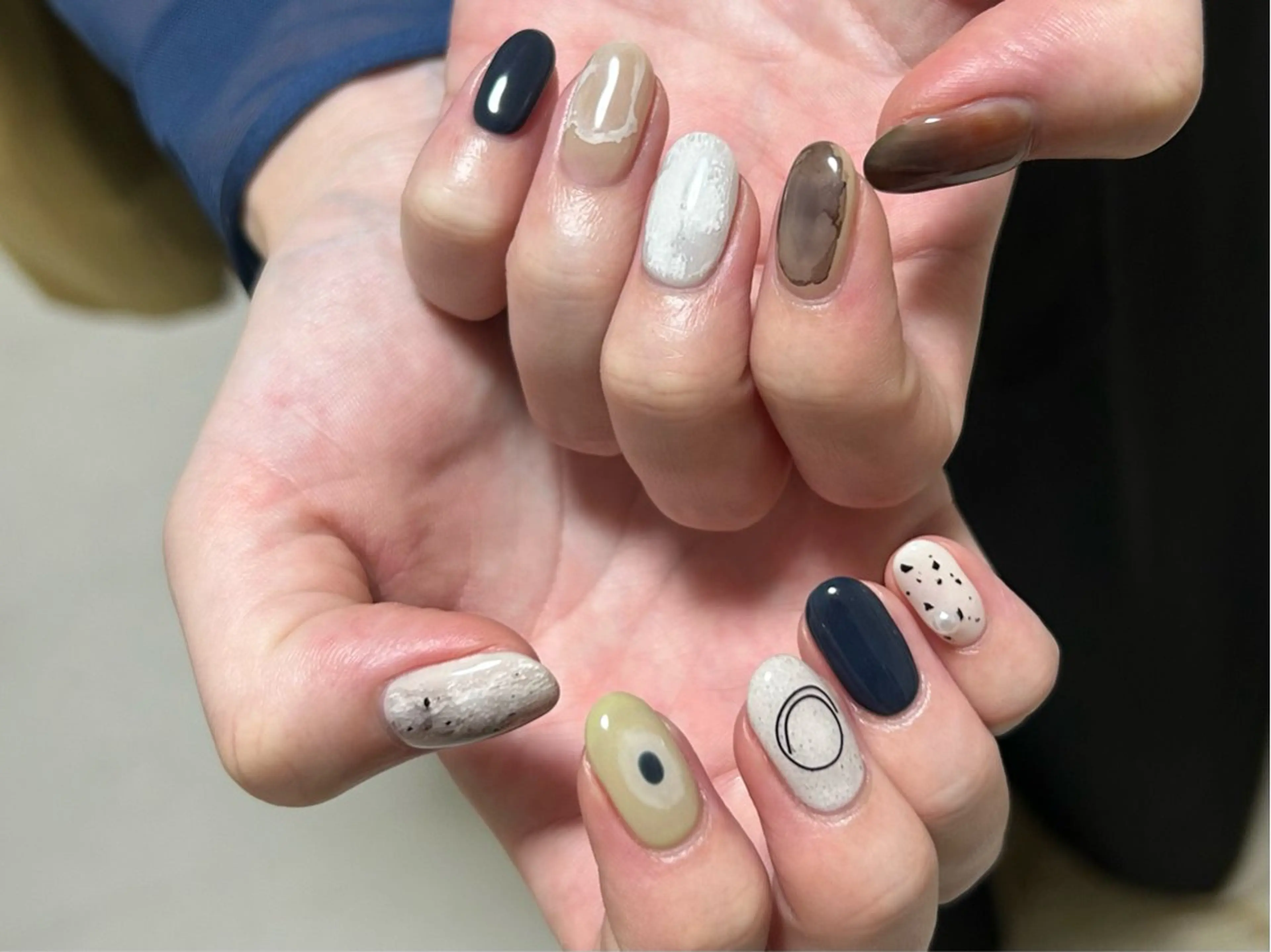 ネイル アートネイル フットネイル マグネットネイル ニュアンスネイル ハンドネイル アトリエ １０３のネイルデザイン