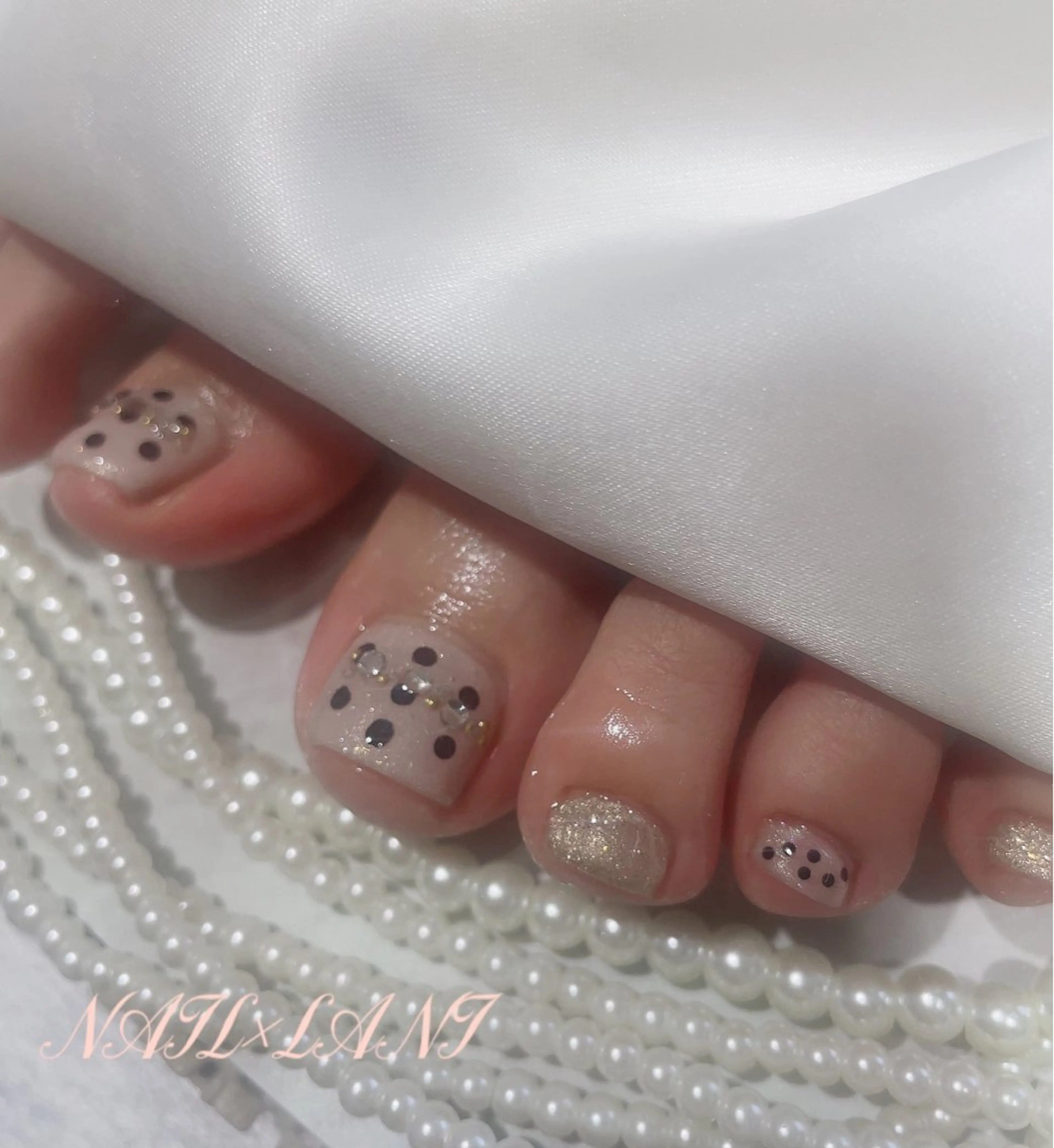 ネイル フットネイル ジェルネイル マグネットネイル パラジェル フットネイル 一之瀬 柚季のネイルデザイン