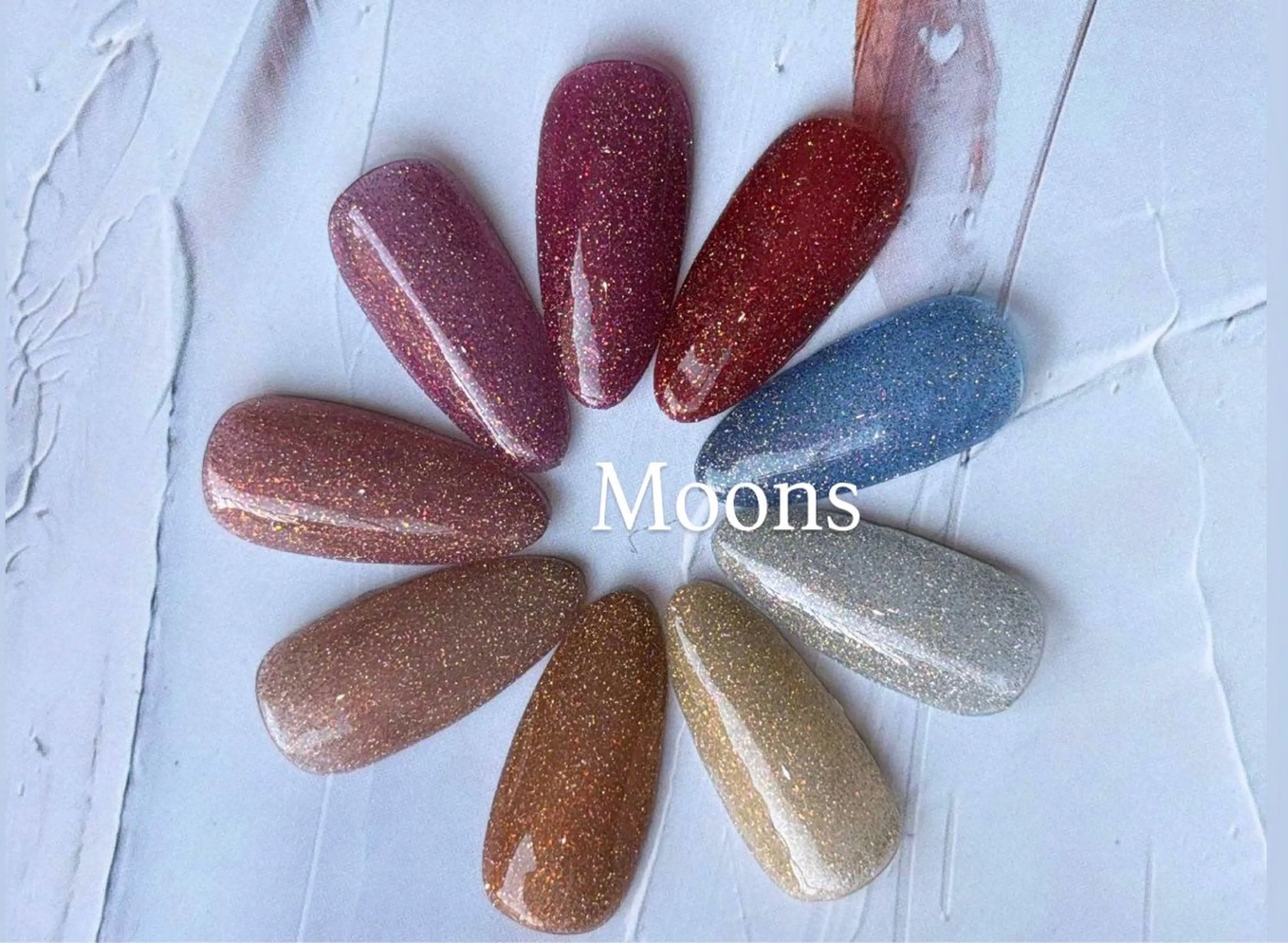 ネイル Moons nail 💅✨のネイルデザイン