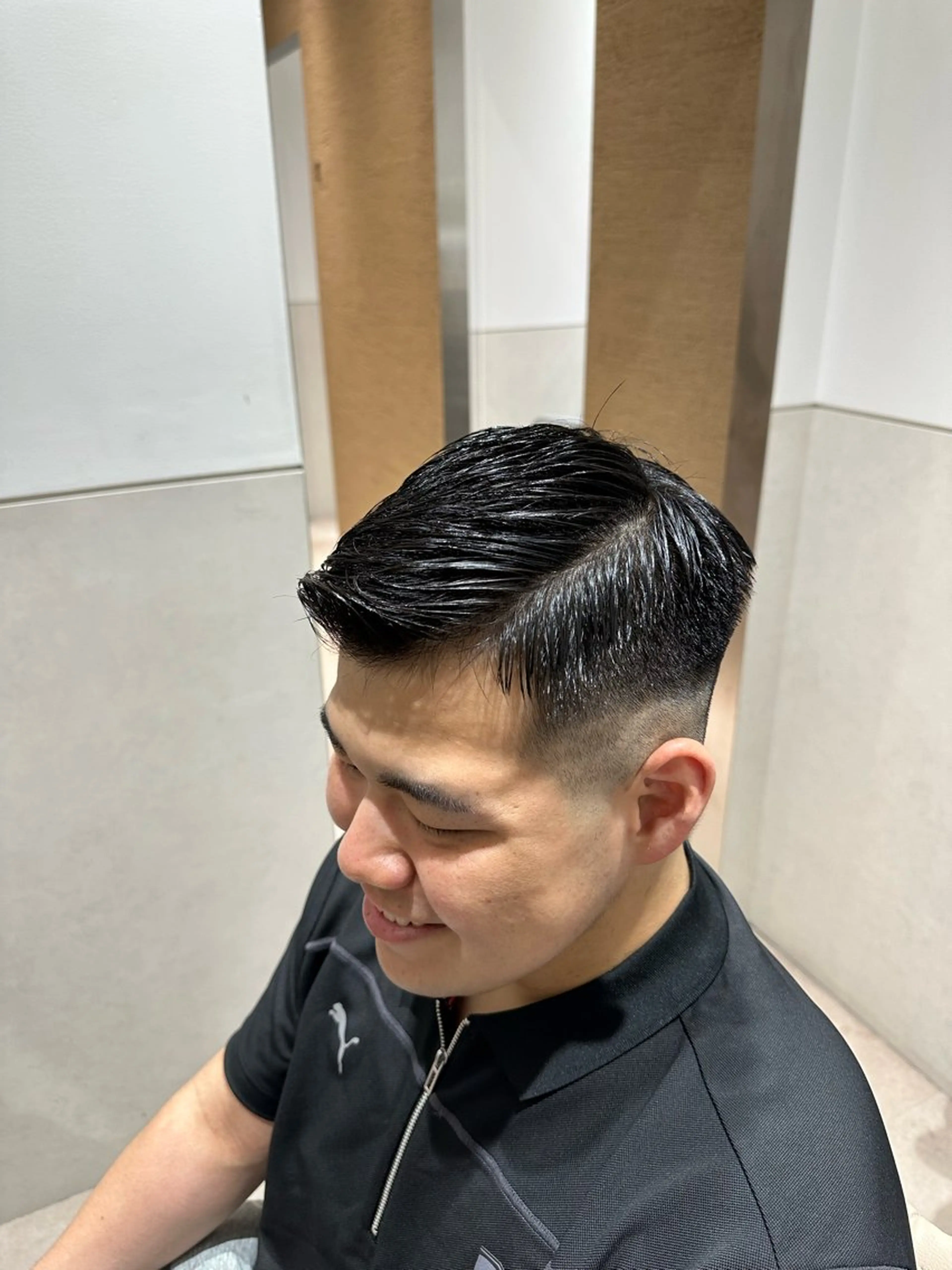 ショート パーマ メンズ ビジネス フェードカット 七三 ショートヘア カット 石井秀二郎メンズ パーマ京都河原町のヘアスタイル