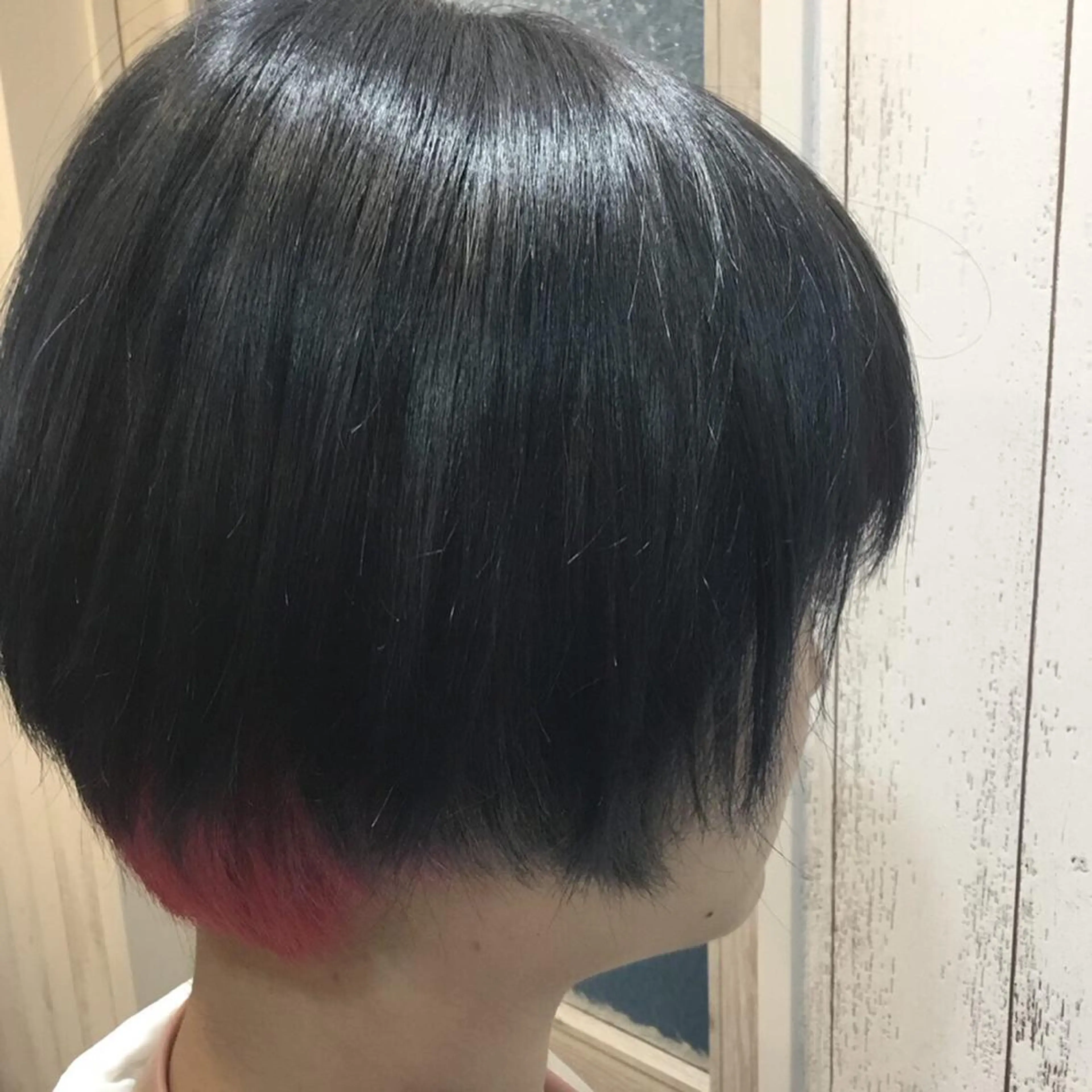 ショート カラー embrace エンブレイスのヘアスタイル