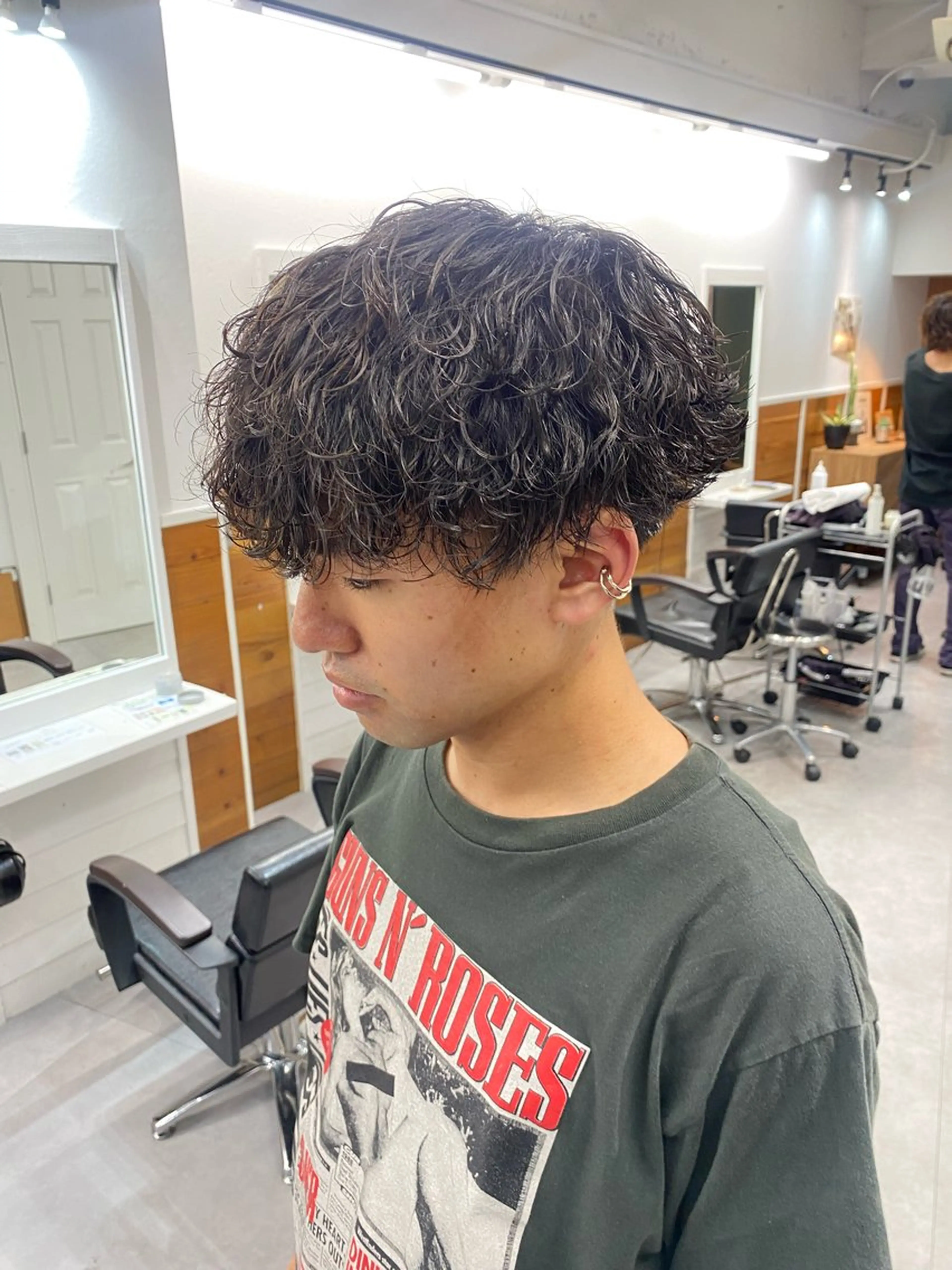 パーマ メンズ カット パーマ トリートメント レイヤーボブ/ 艶カラー/サナ🌼のヘアスタイル