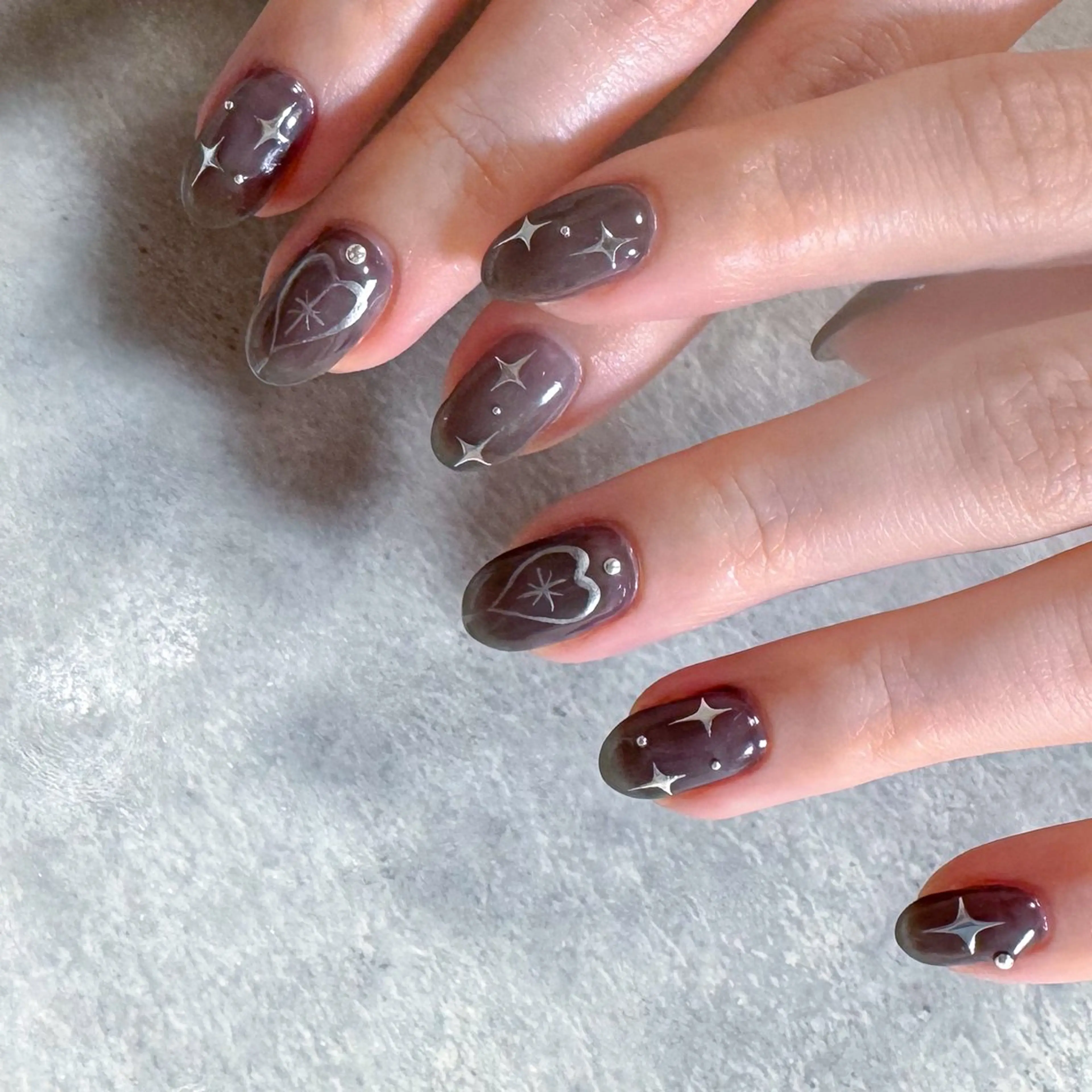 ネイル 韓国ネイル シルバー ハンドネイル pointillé .ayaのネイルデザイン