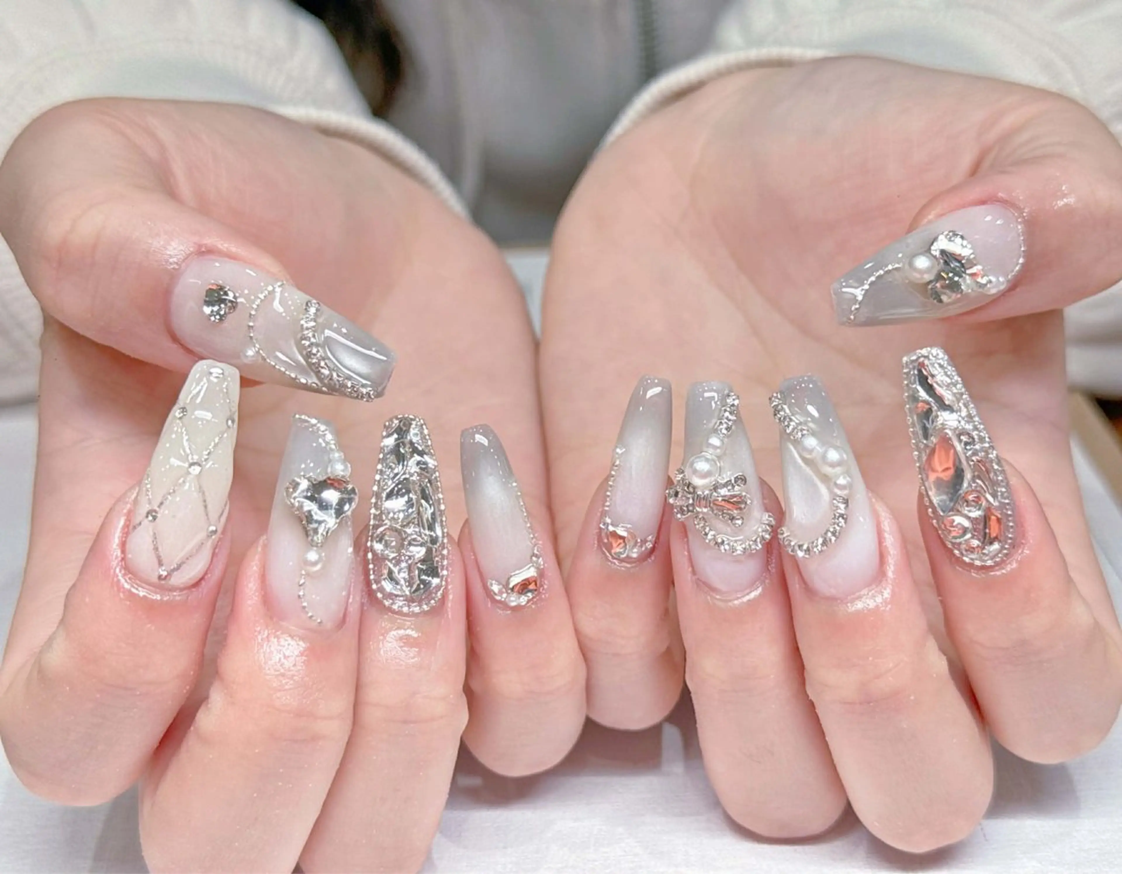 ネイル オーロラネイル ブルー チークネイル 長さ出し フットネイル ハンドネイル NAILS168 チップ長さ出し専門店のネイルデザイン