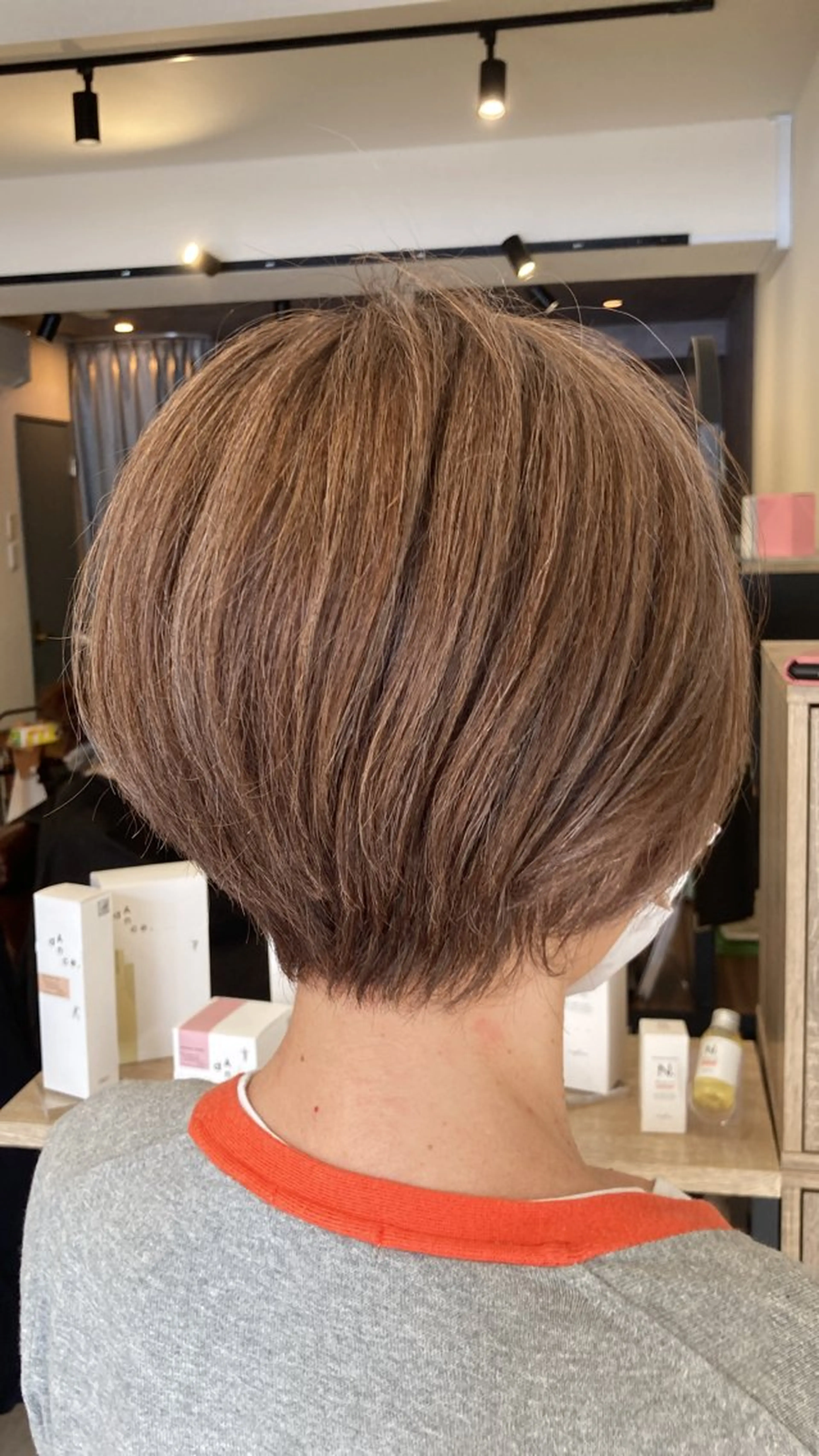 ショート カラー ハイライトカラー ハイライト カット ヘアカラー 小島 光人のヘアスタイル