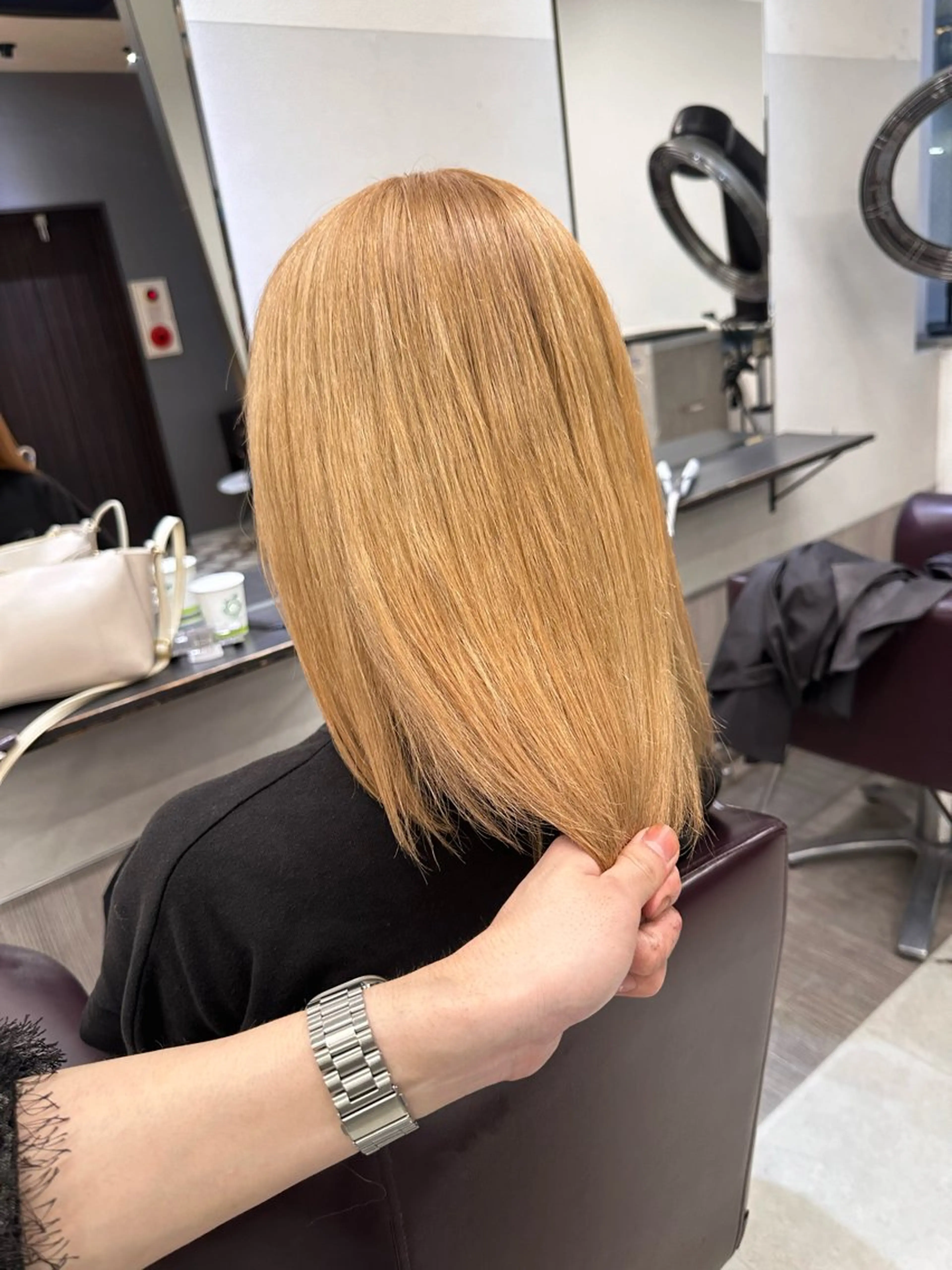 ミディアム カラー 天神大名/ブリーチ 鶴岡和幸/ハイトーンのヘアスタイル