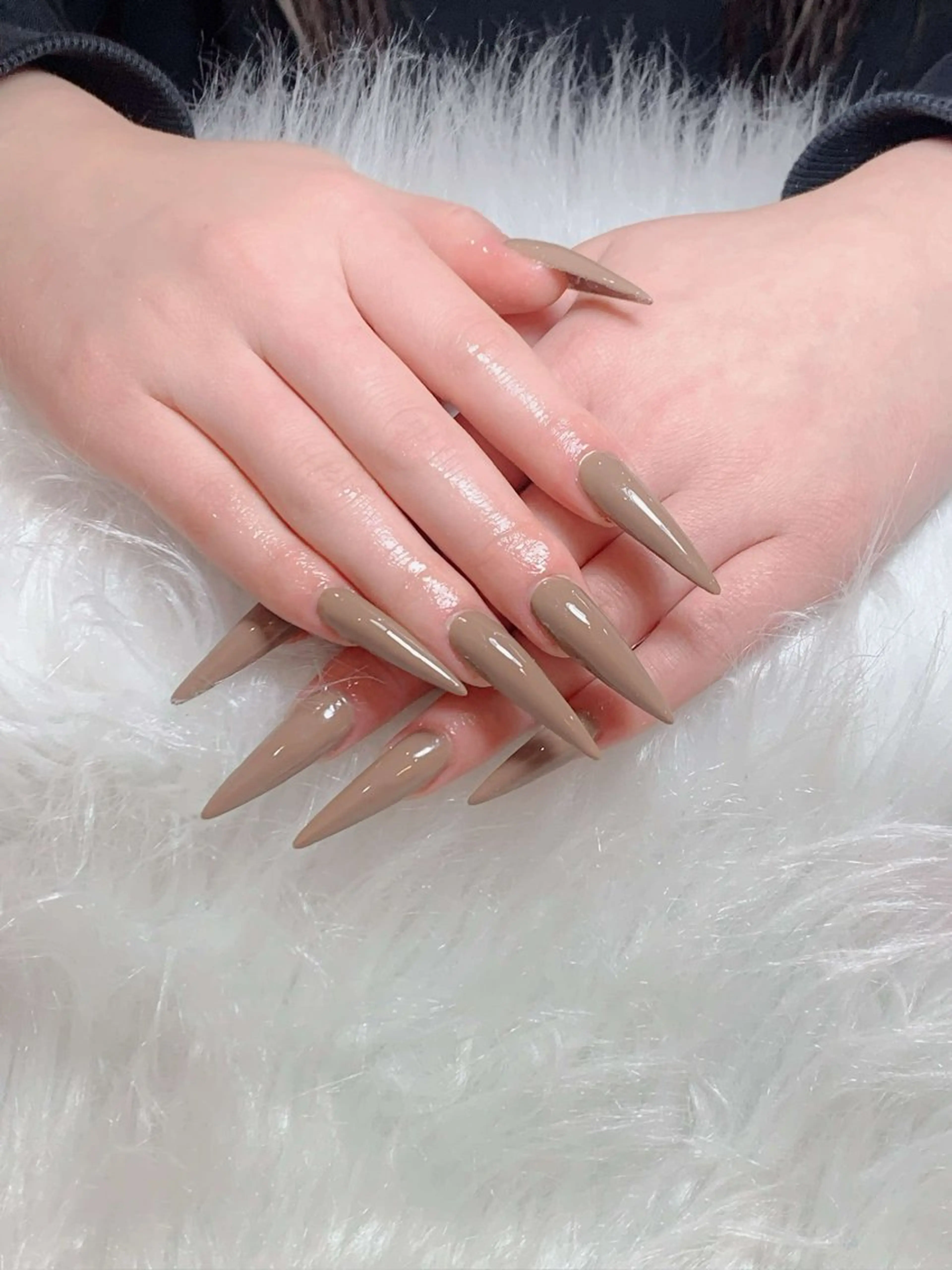 ネイル アートネイル ジェルネイル 韓国ネイル ニュアンスネイル ワンカラーネイル ハンドネイル Queen Nail Salonのネイルデザイン