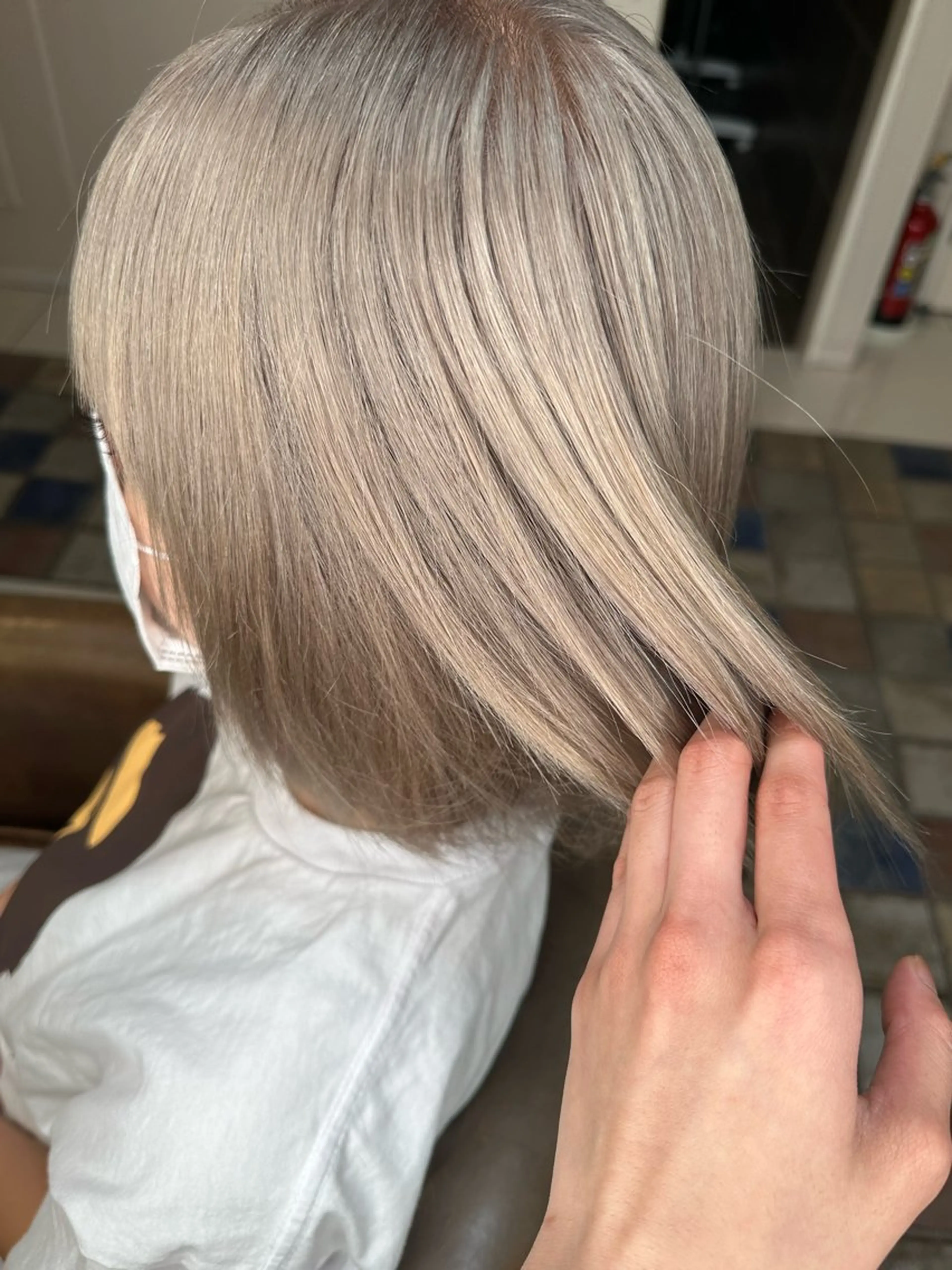 カラー ブリーチ hana 🌷´-のヘアスタイル