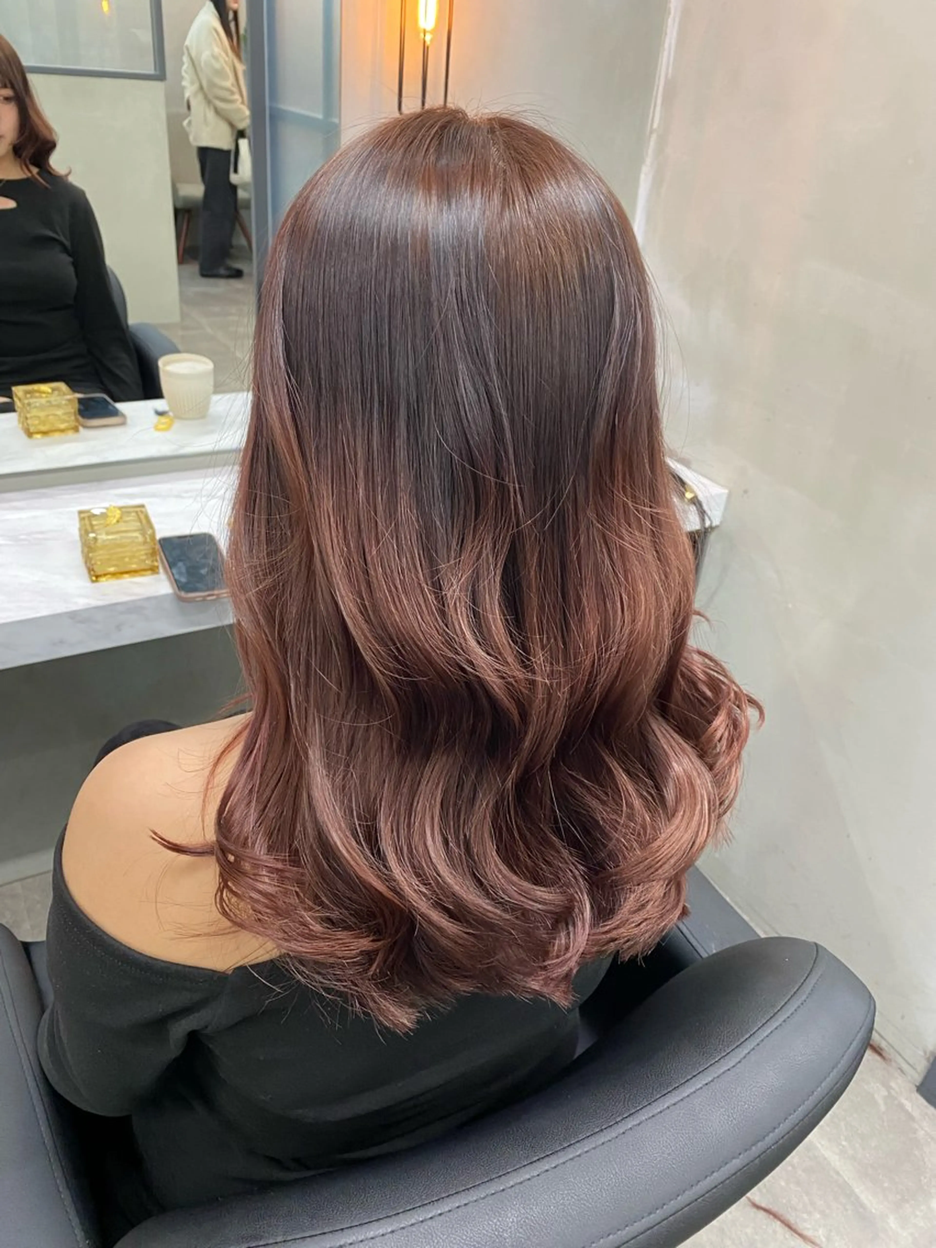 セミロング カット ヘアカラー トリートメント ブリーチ/インナー カラー/長峯美羽のヘアスタイル