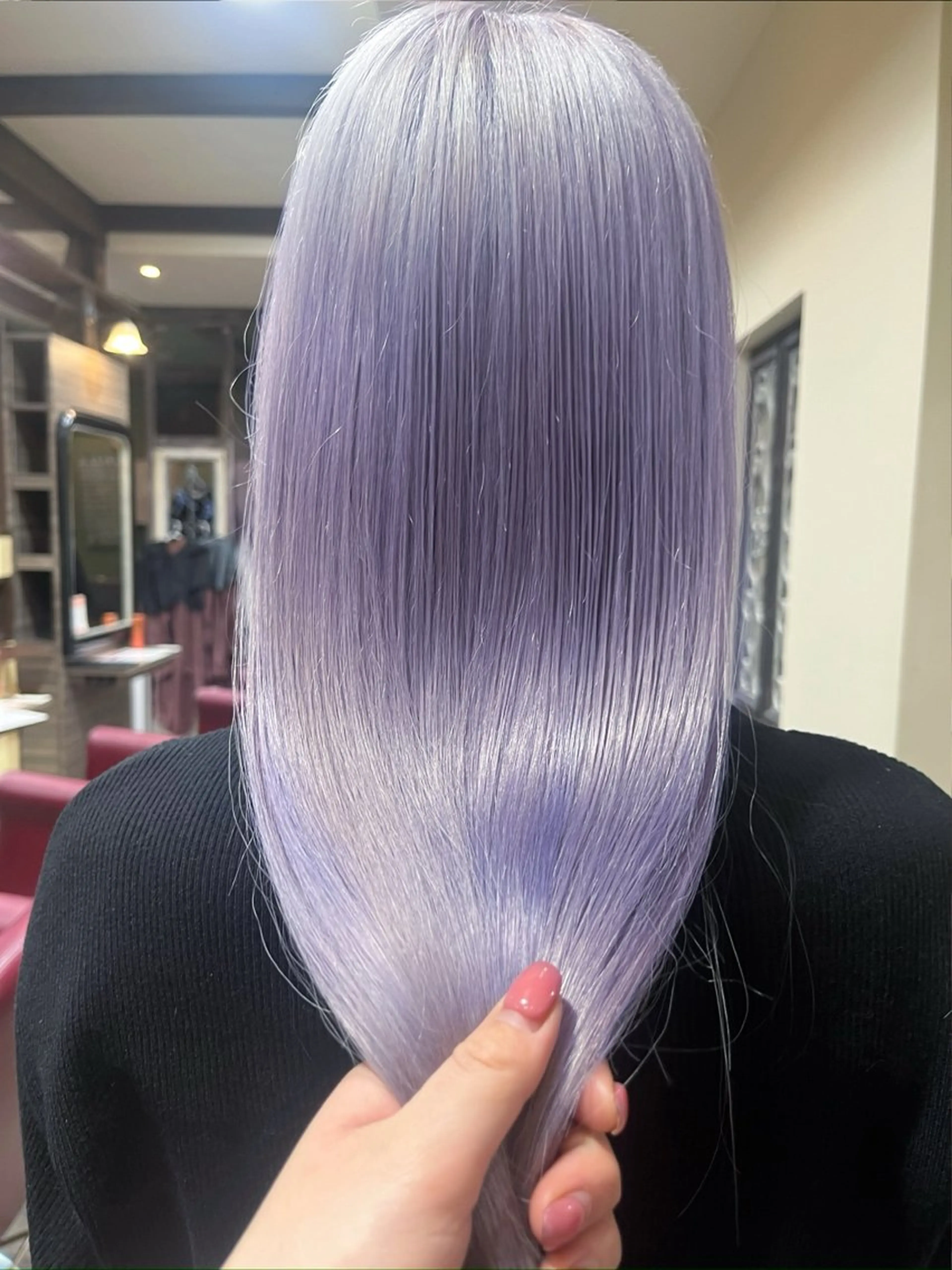 カラー ブリーチ ハイトーンカラー ラベンダーカラー 森 理音のヘアスタイル