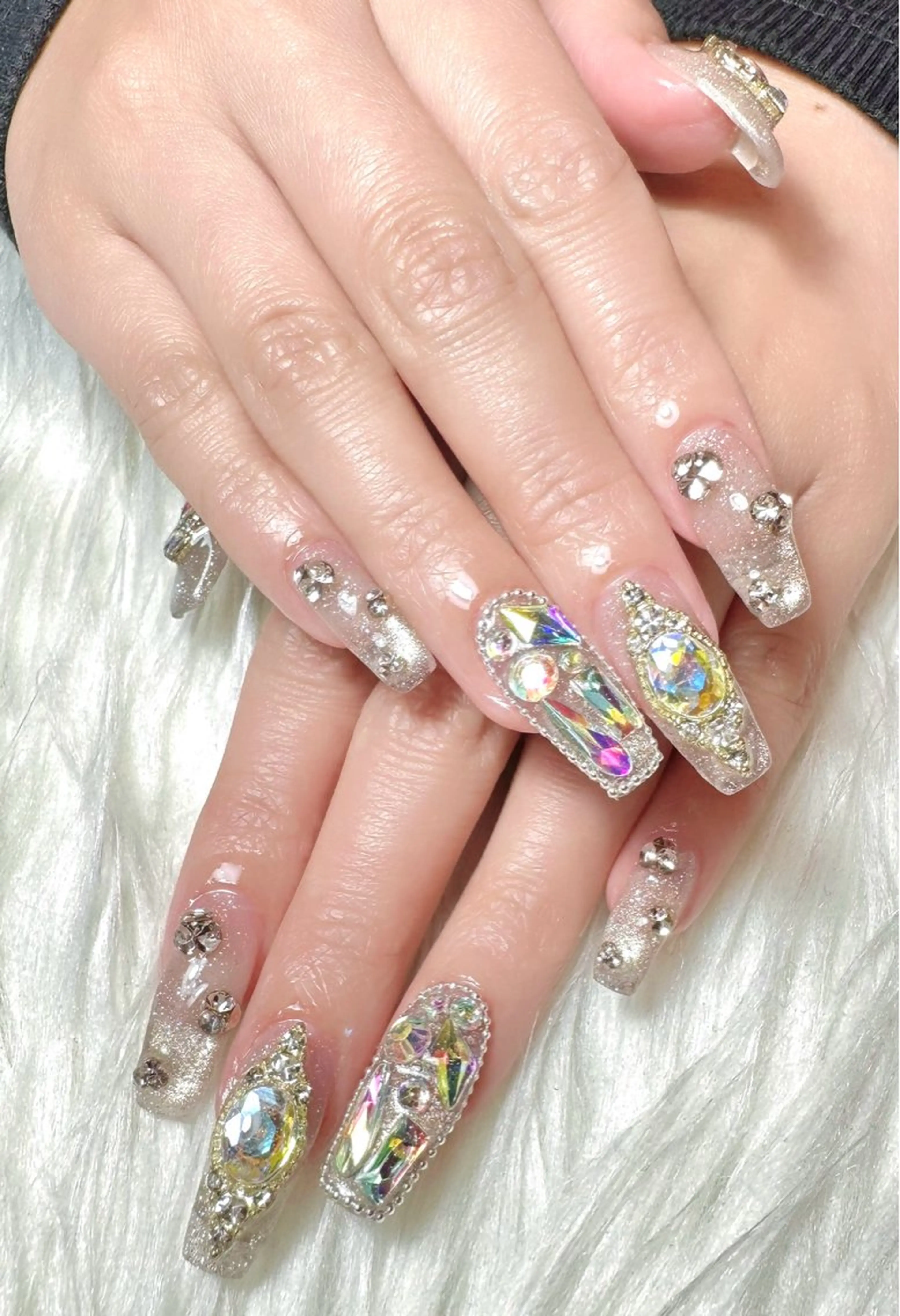 ネイル 長さ出し キラキラネイル マグネットネイル 持ち込み ハンドネイル untitled Mariのネイルデザイン