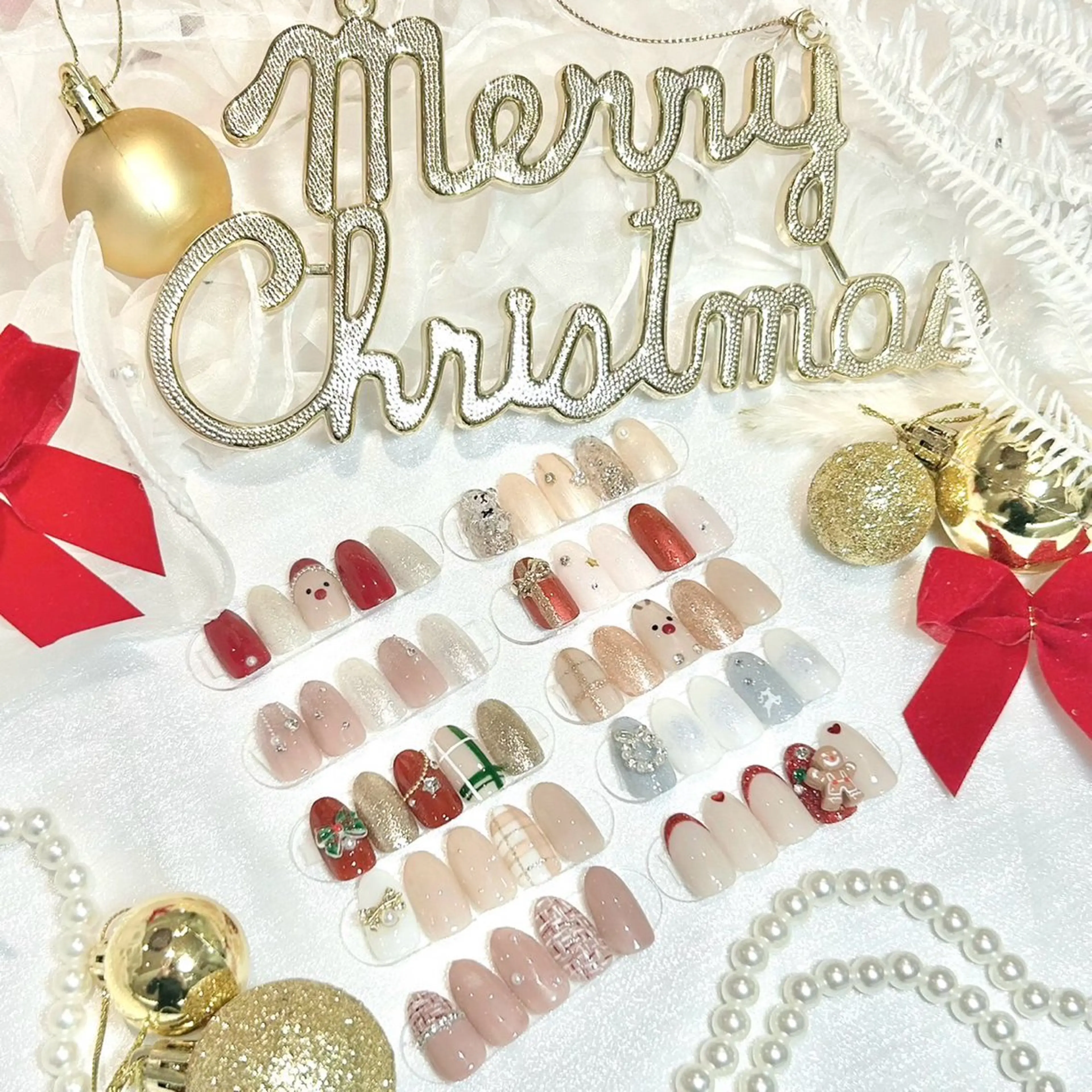 ネイル キラキラネイル ラメ(グリッター) 赤色 冬ネイル クリスマス ハンドネイル WISTERIA ayumiのネイルデザイン
