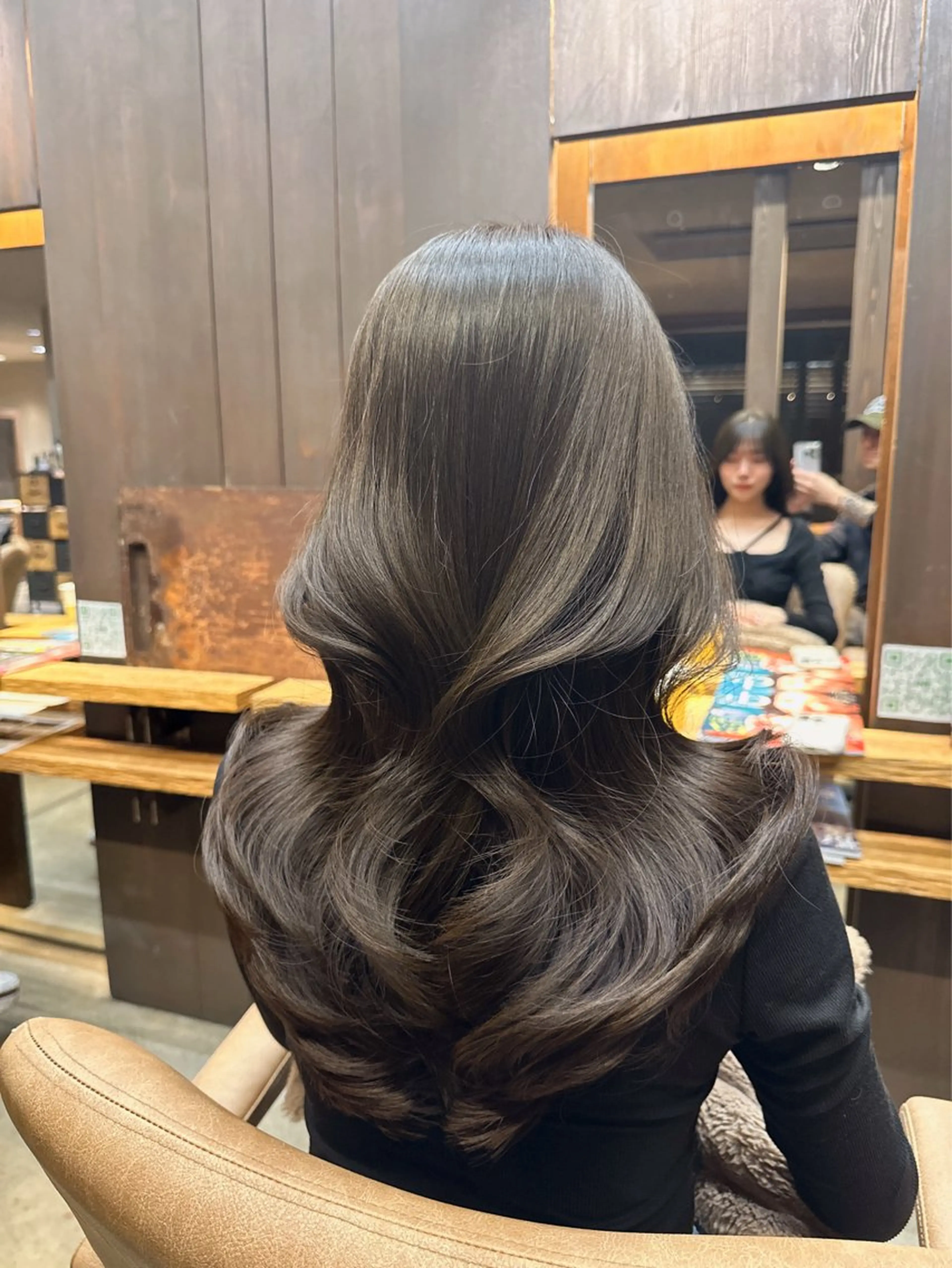 【韓国風】美髪カット＋艶カラー＋うるツヤ髪質改善トリートメント💎の写真