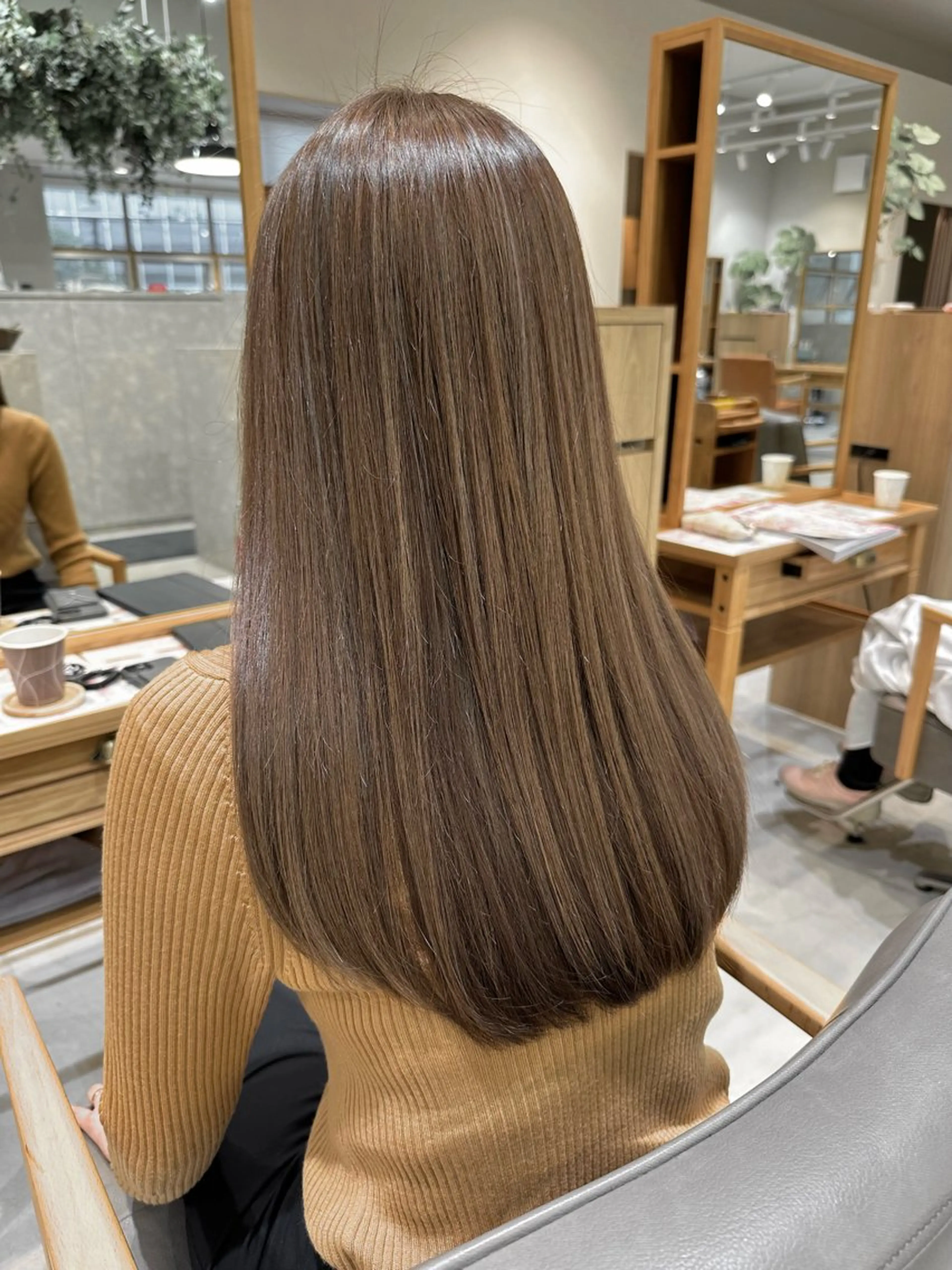 ロング カラー アッシュ ベージュカラー ハイライトカラー ハイライト ヘアカラー トリートメント 永野真也 透明感カラー🪞のヘアスタイル