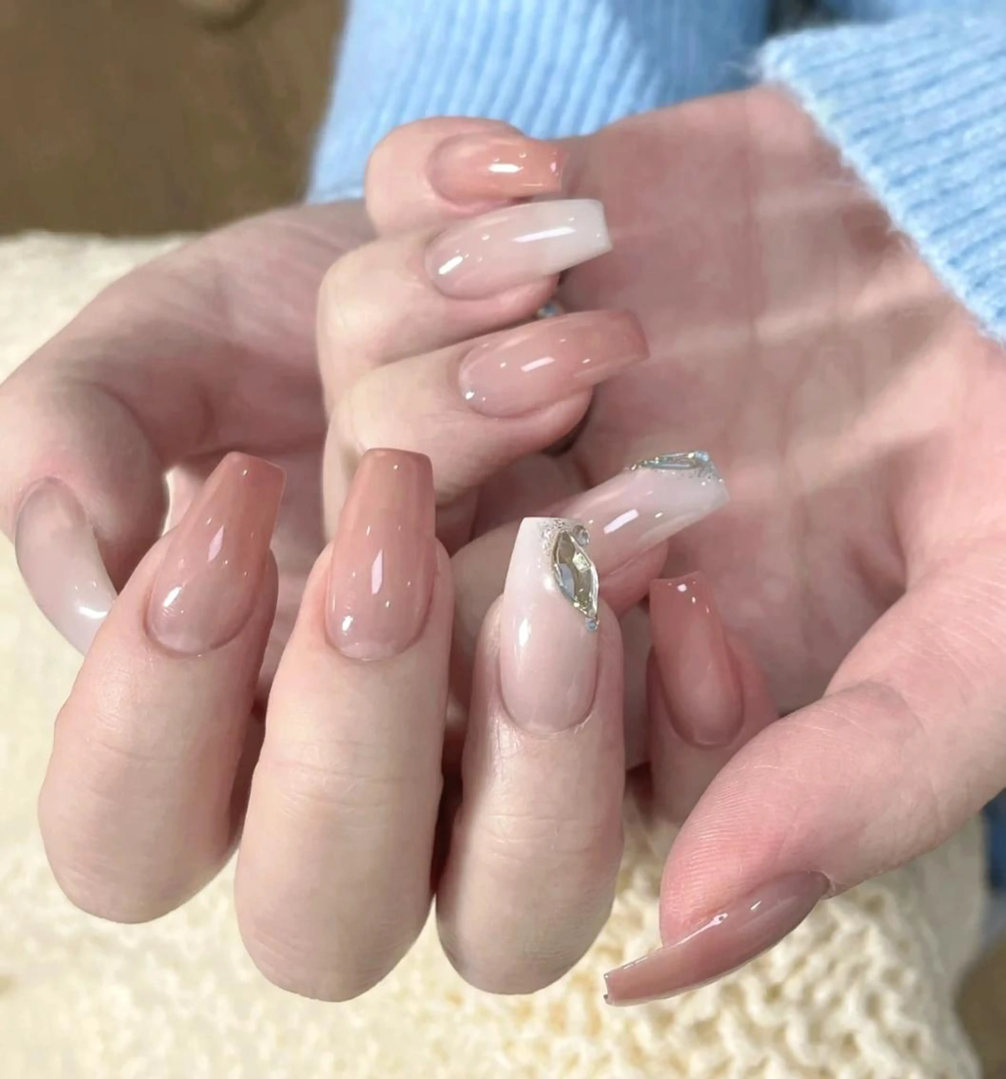 ネイル アートネイル 長さ出し ネイルチップ Queens ひなのネイルデザイン