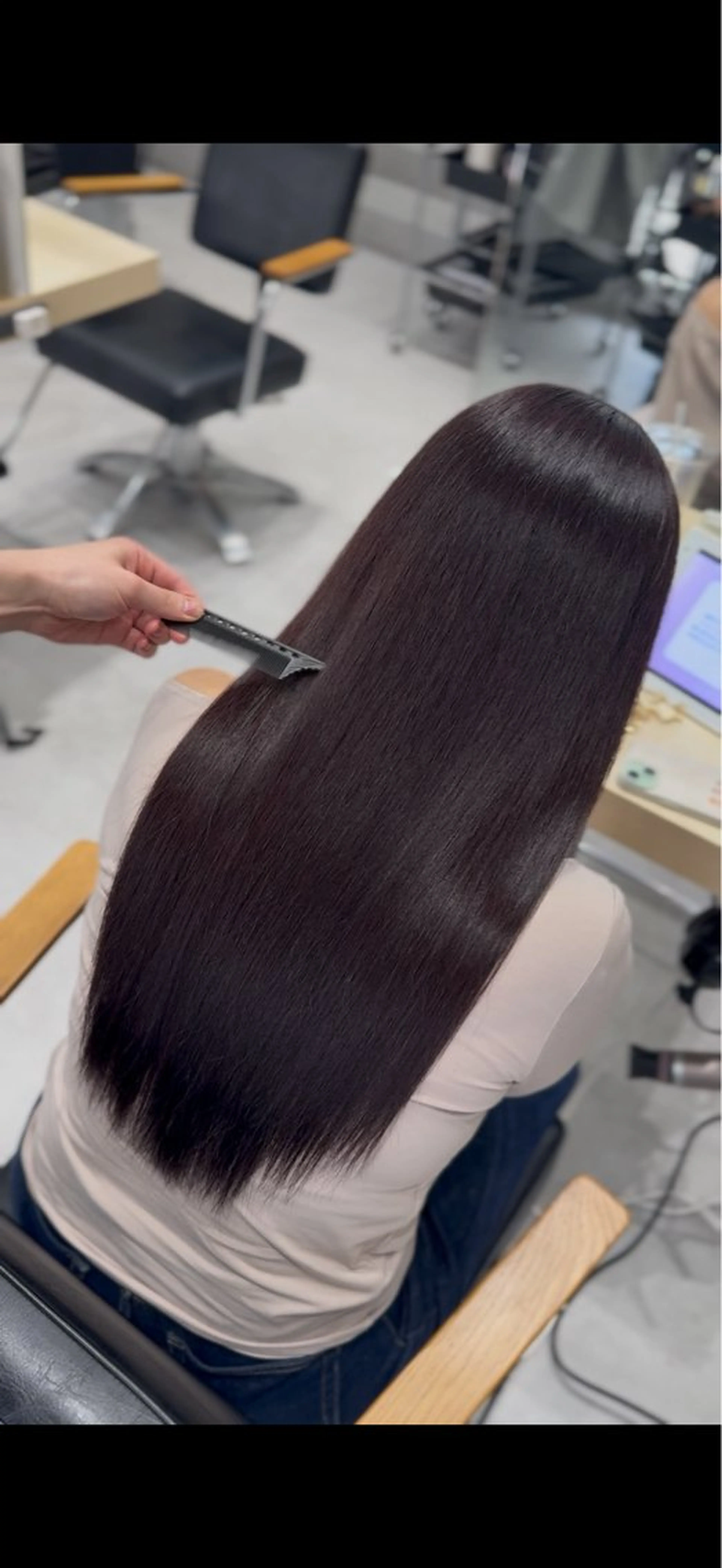 ロング 縮毛矯正 信山 怜生のヘアスタイル