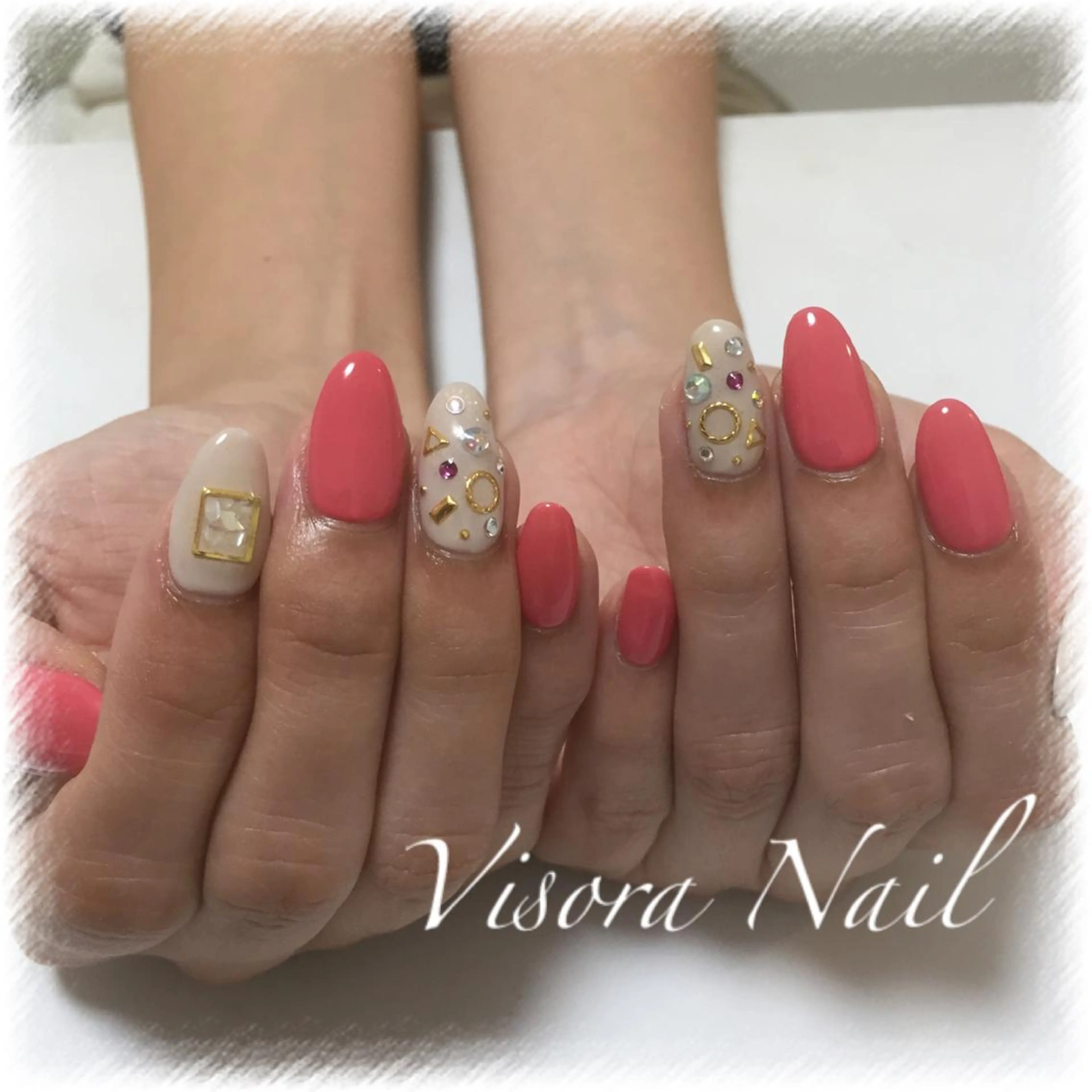 ネイル 美SORA ～ｳﾞｨｿﾗ～のネイルデザイン