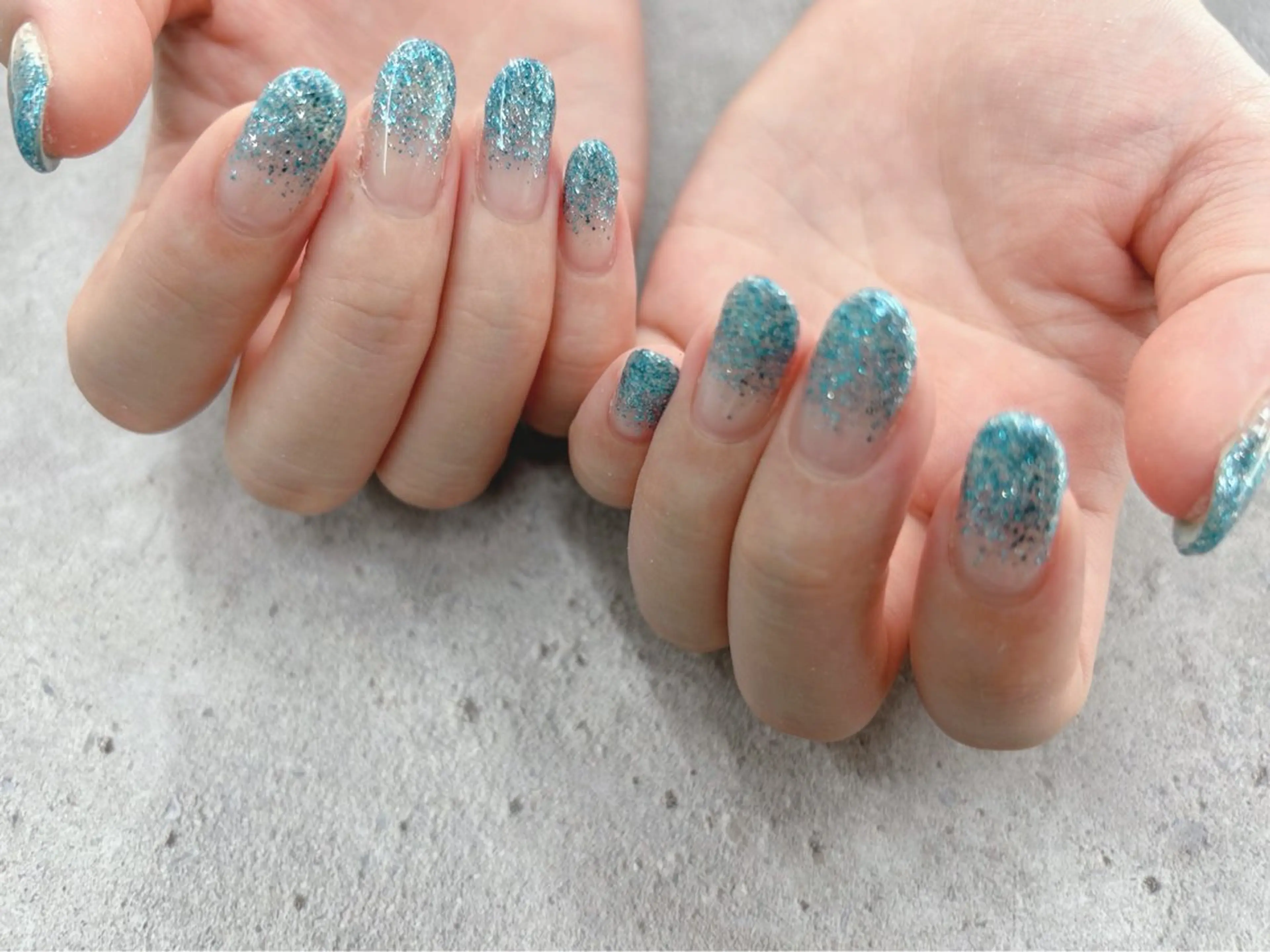 ネイル グラデーション ラメ(グリッター) ラメグラデーション ハンドネイル Nail Salon agré所属・agré ネイルサロン　アグレのネイルデザイン