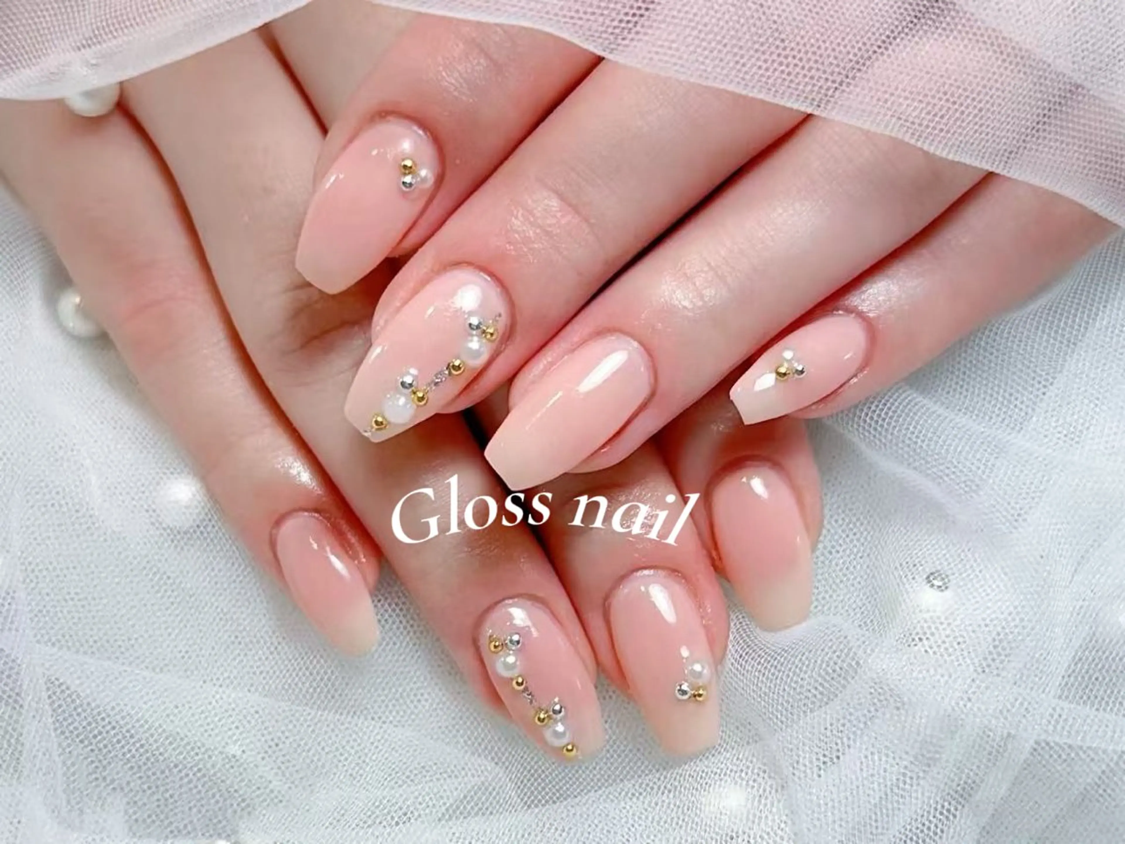 ネイル テンニン💞 gloss nailのネイルデザイン