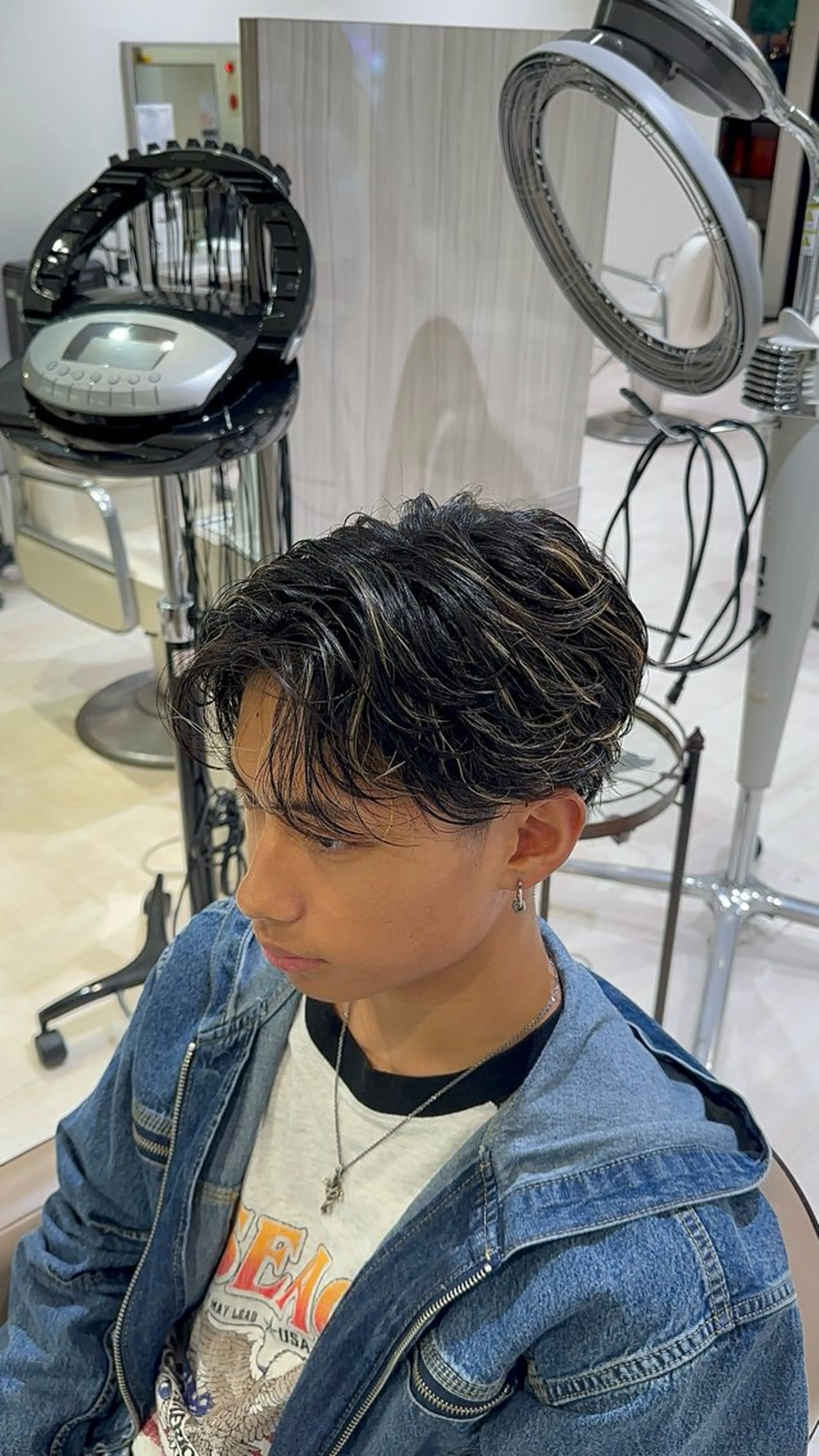 ミディアム ミディアムパーマ ハイライト カット パーマ 緒方 将聖のヘアスタイル